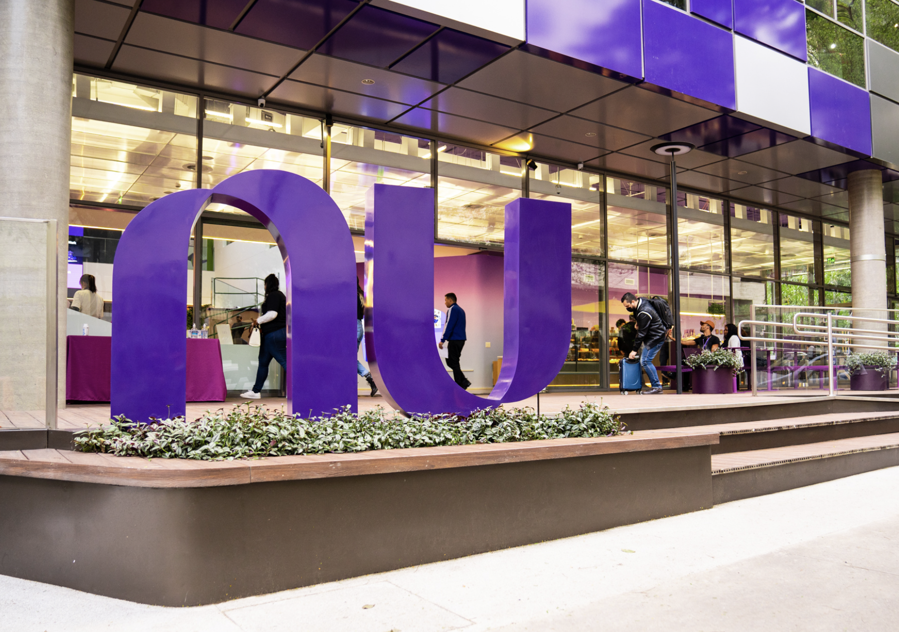 Nubank: saída de CFO traz dúvidas sobre crédito e expansão nos EUA, dizem analistas