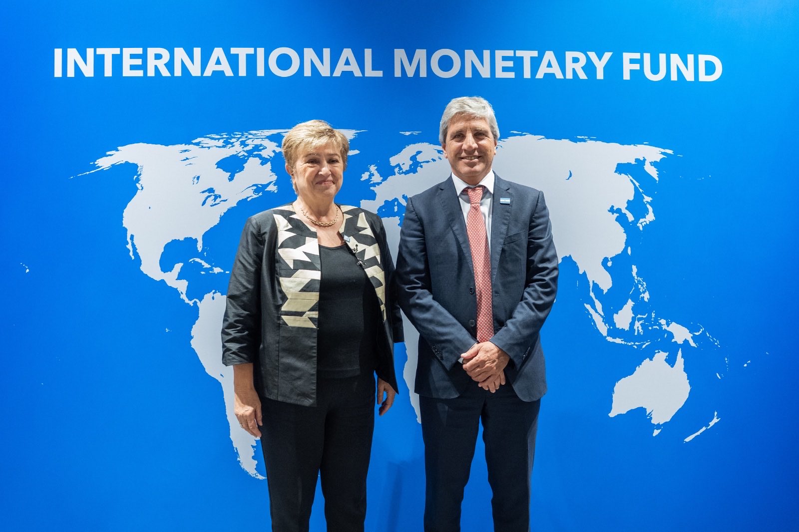 Caputo se reunió con Georgieva en Tailandia: elogios a la disciplina fiscal y qué dijeron de la tercera revisión