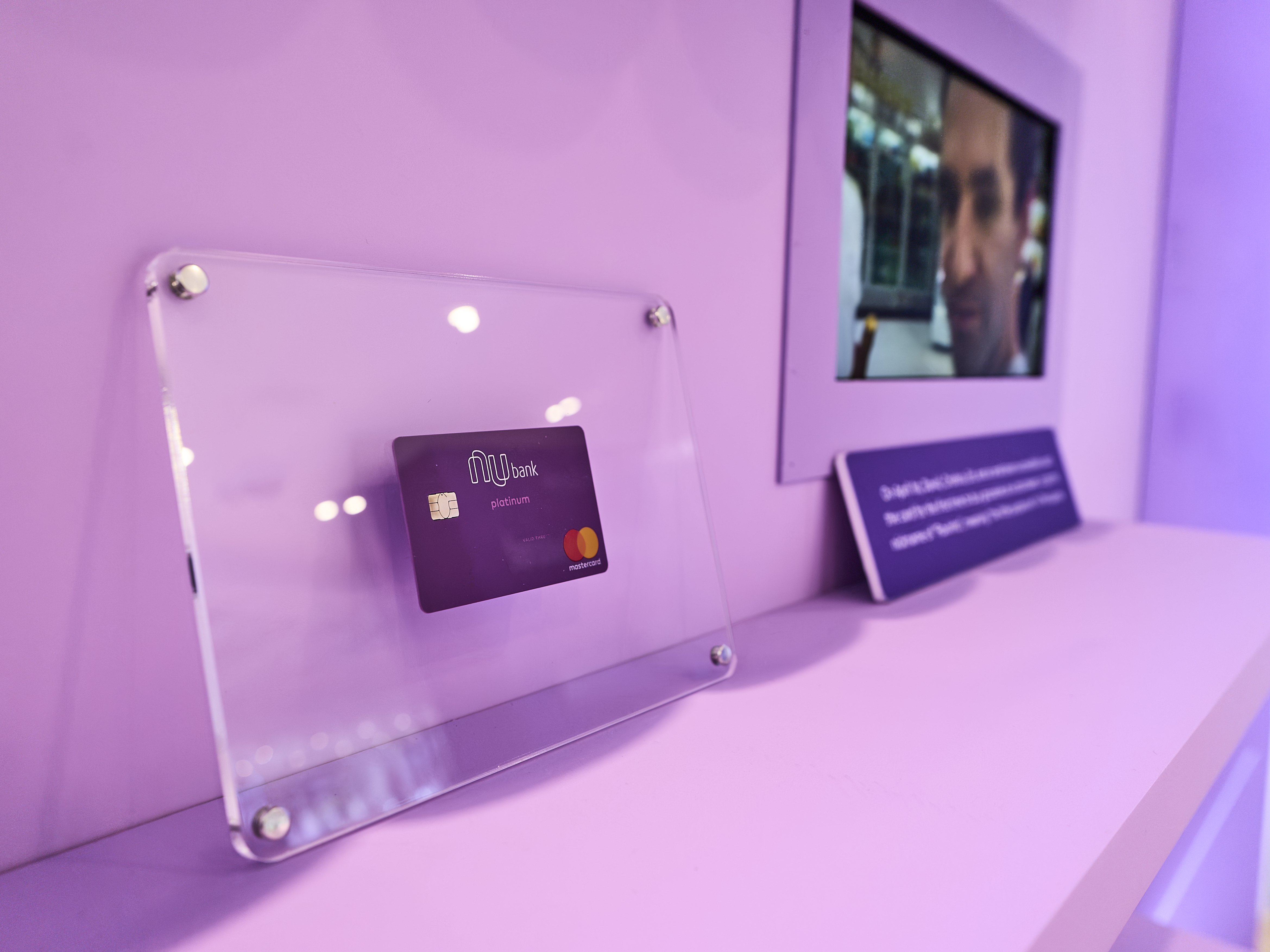 Nubank acelera en EE.UU., pero Bank of America advierte por un mayor ciclo de inversión