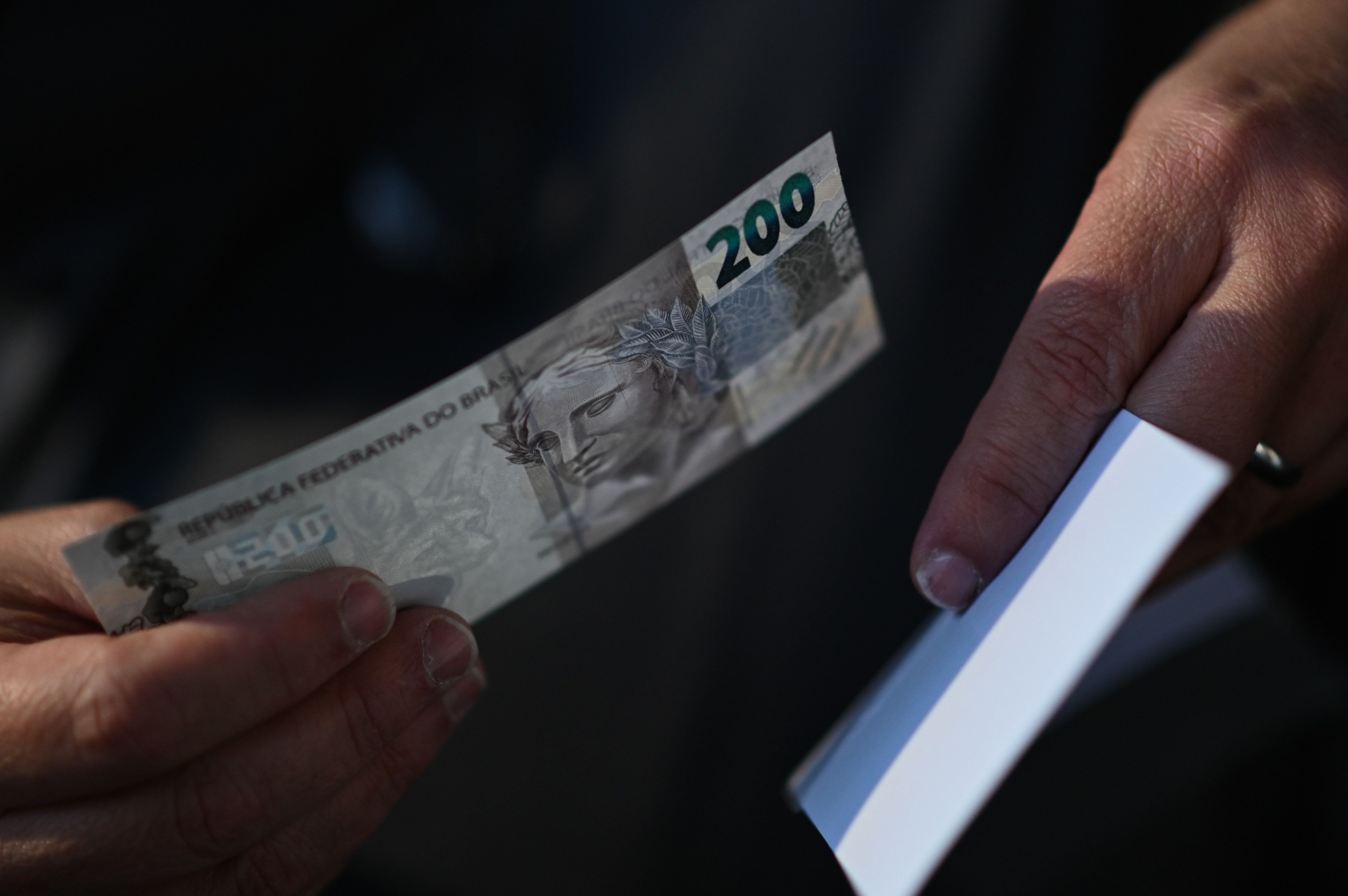 Real teve a 2ª maior queda na América Latina em junho. Veja as razões