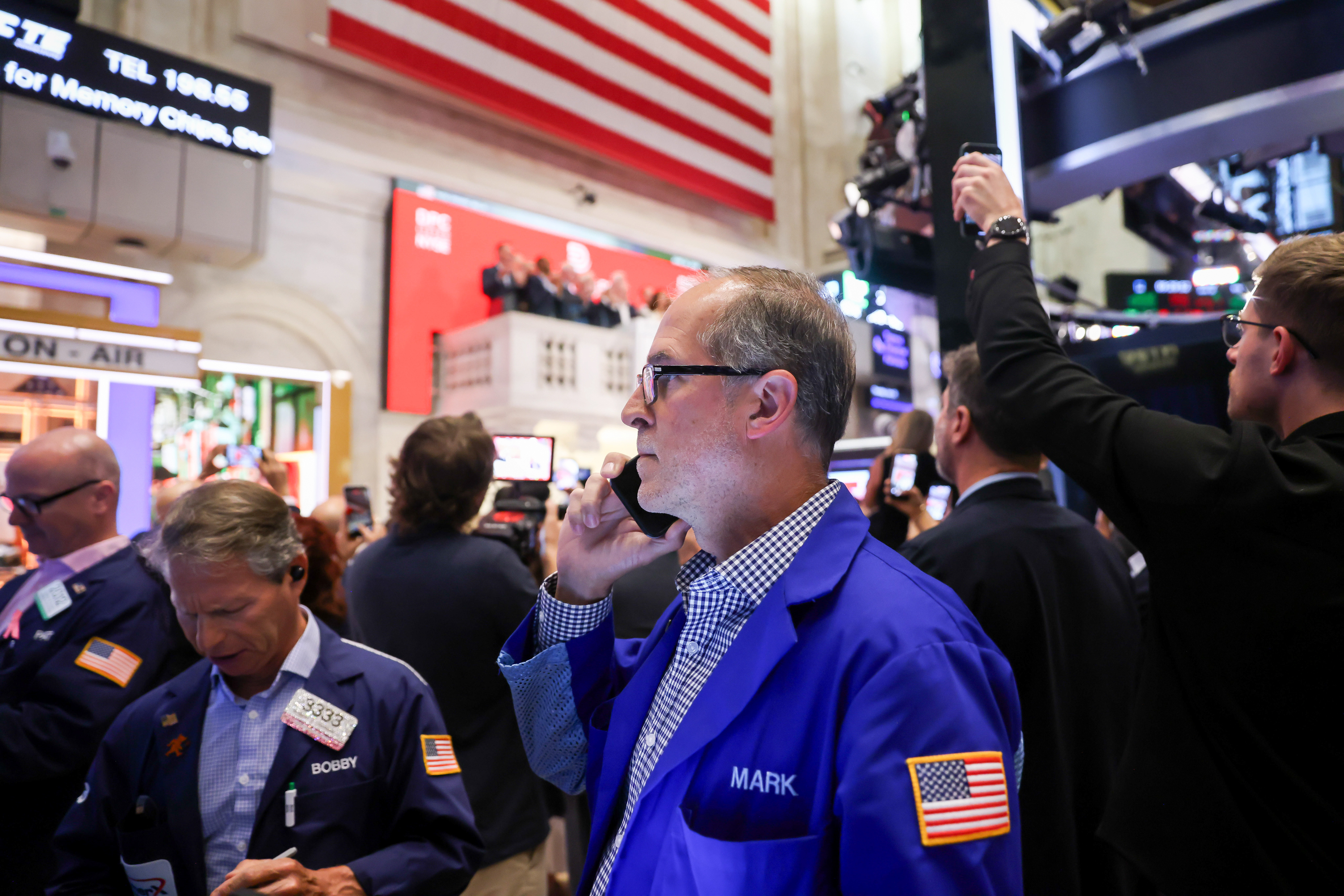 Wall Street cierra la semana con pérdidas mientras Moonshot suma dudas sobre el auge de la IA Wall Street cierra la semana con pérdidas mientras Moonshot suma dudas sobre el auge de la IA