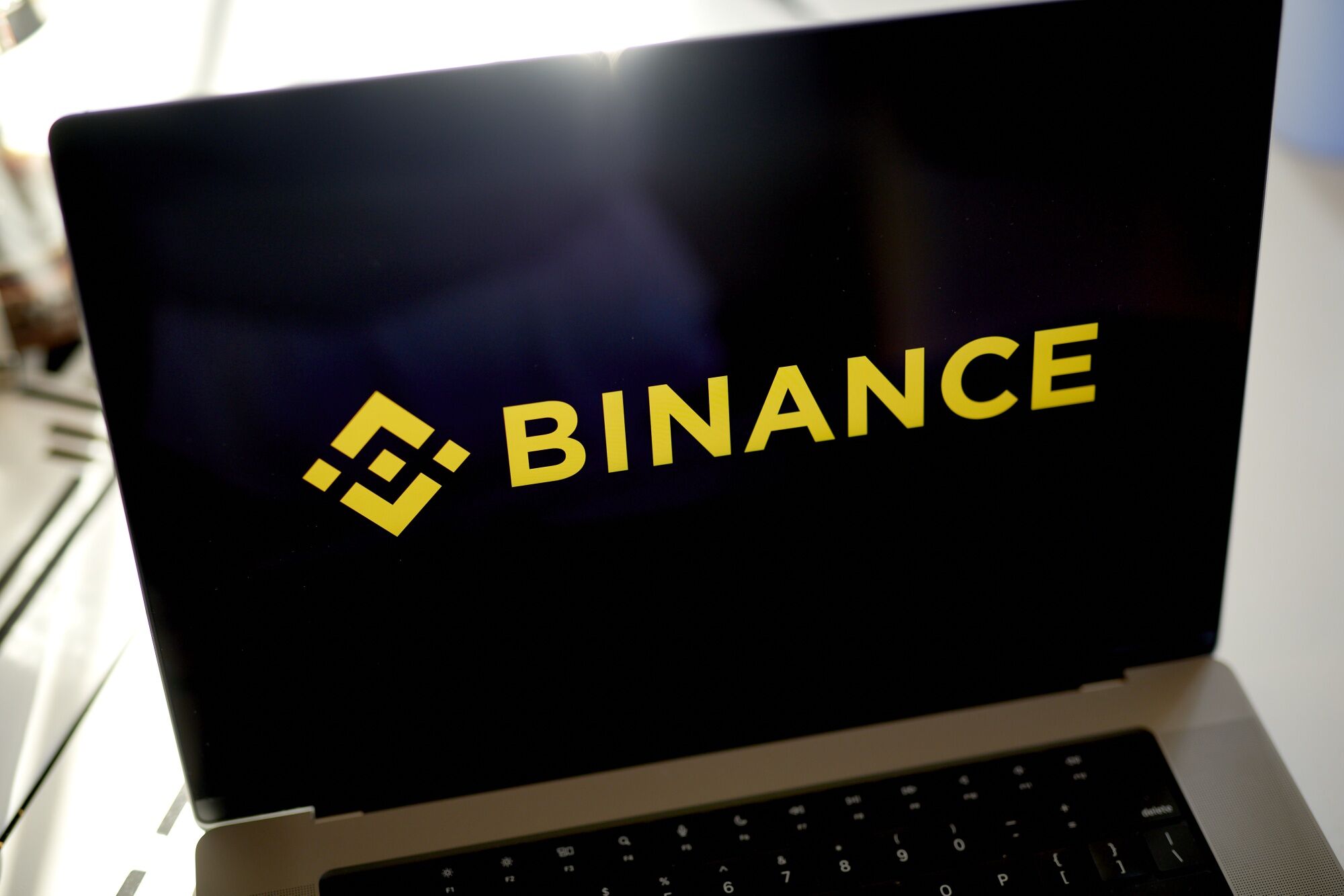Estas son las 6 criptomonedas que dejarán de aparecer en Binance en agosto