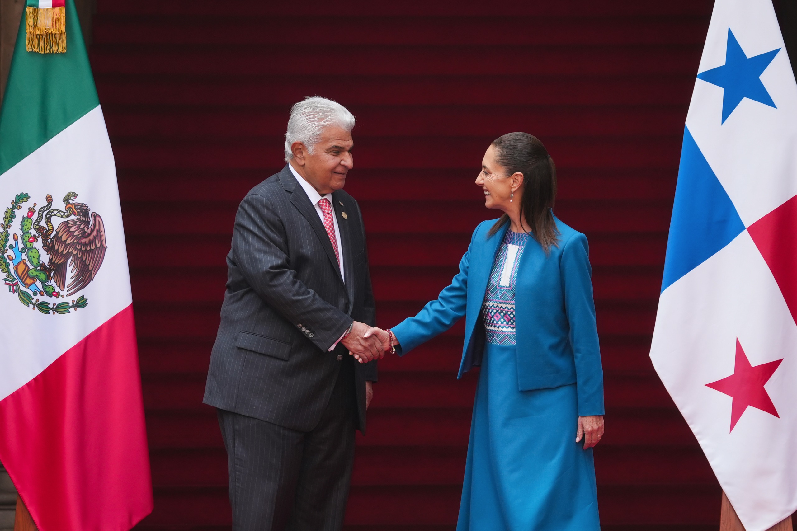 Mulino en México consigue apoyo para Canal de Panamá y visita a Slim en su casa Mulino en México consigue apoyo para Canal de Panamá y visita a Slim en su casa