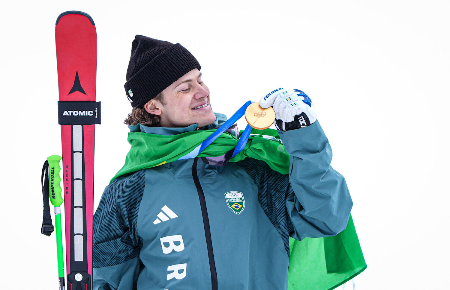 Lucas Pinheiro Braathen: ouro histórico vira vitrine global da grife Moncler Grenoble