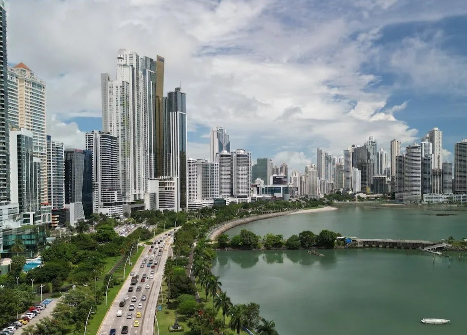 Panamá sale de la lista negra de la UE tras seis años y estos son los ocho países que siguen