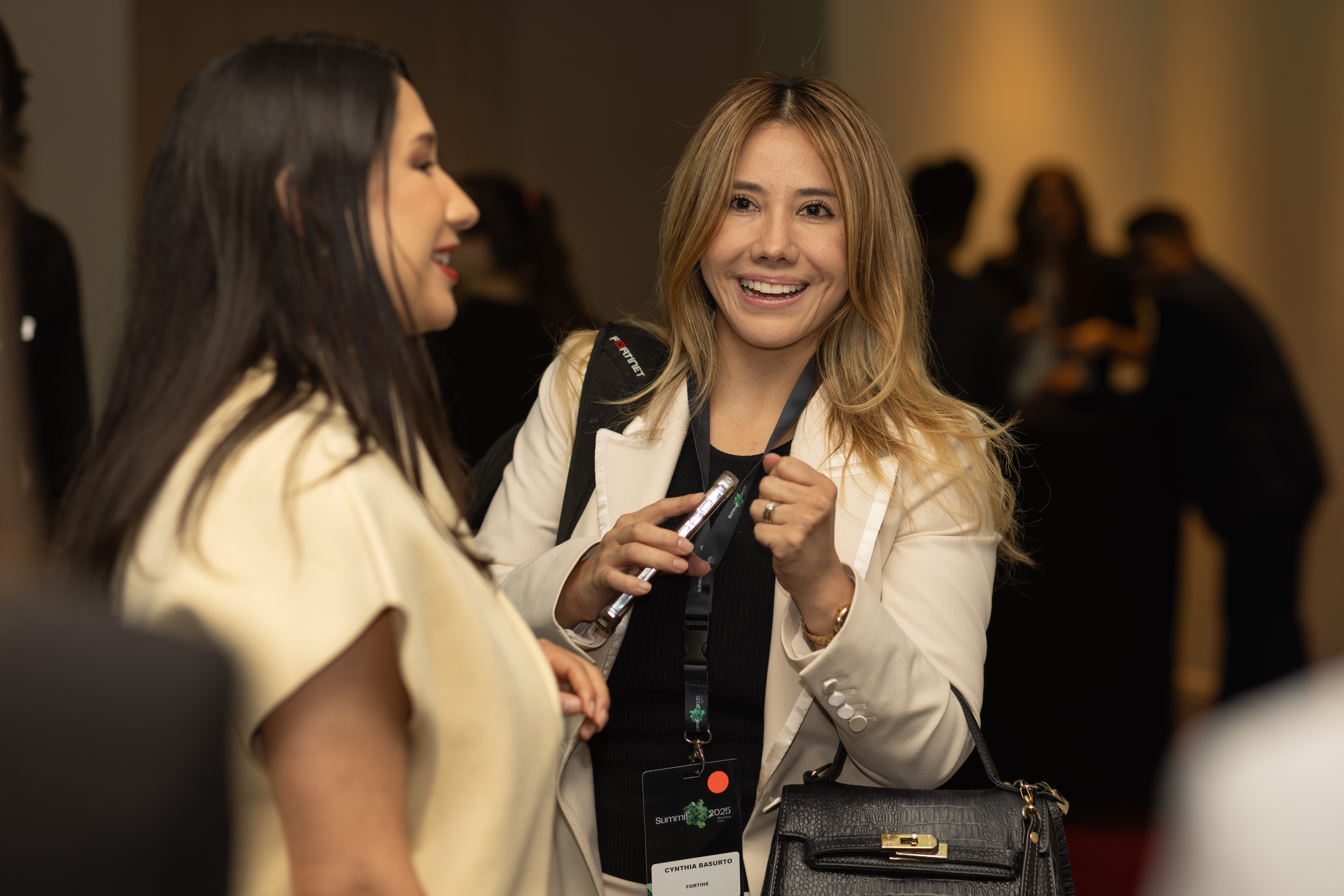 Bloomberg Línea Summit · Networking
