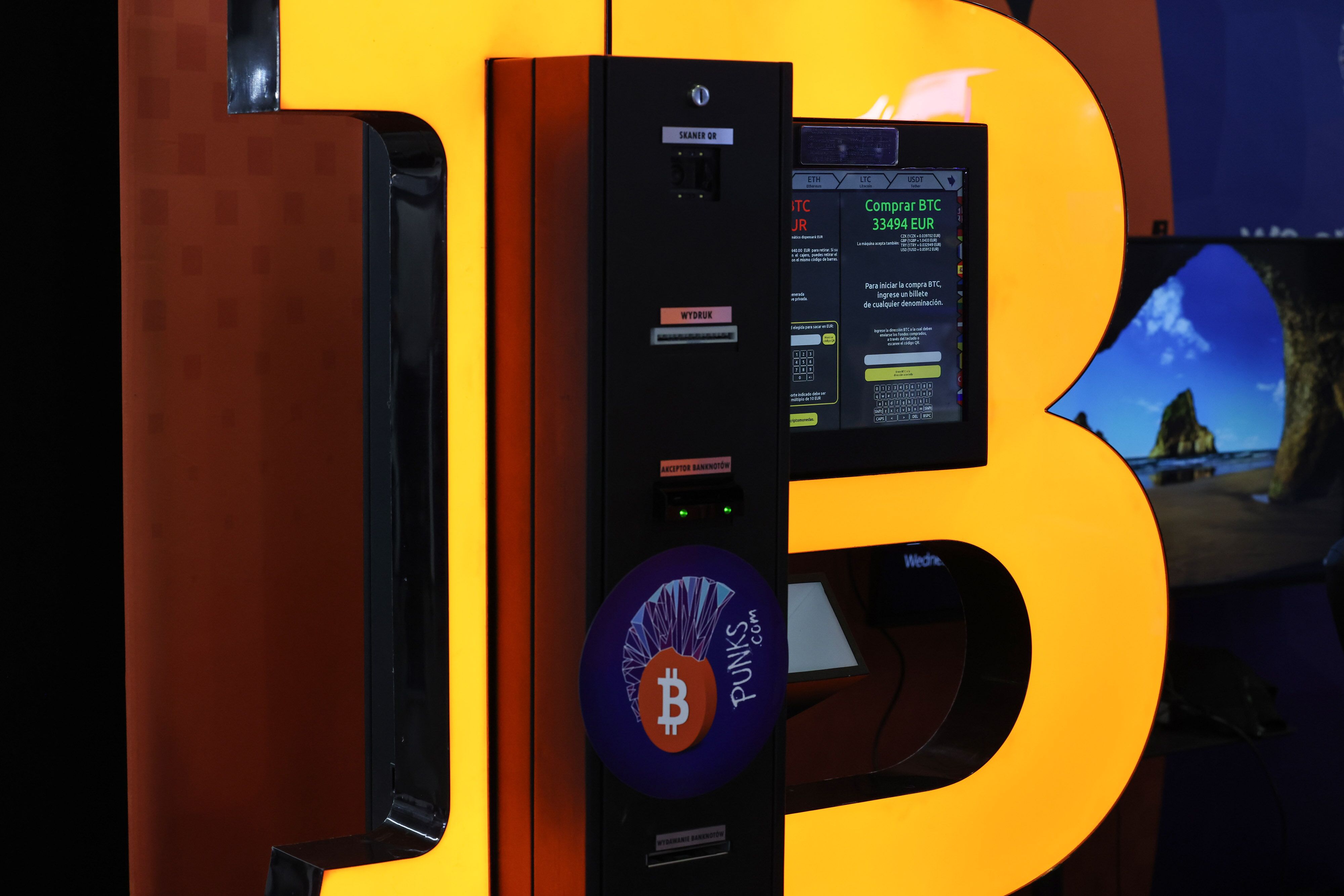 Investidor de varejo abandona cripto mesmo com salto do bitcoin