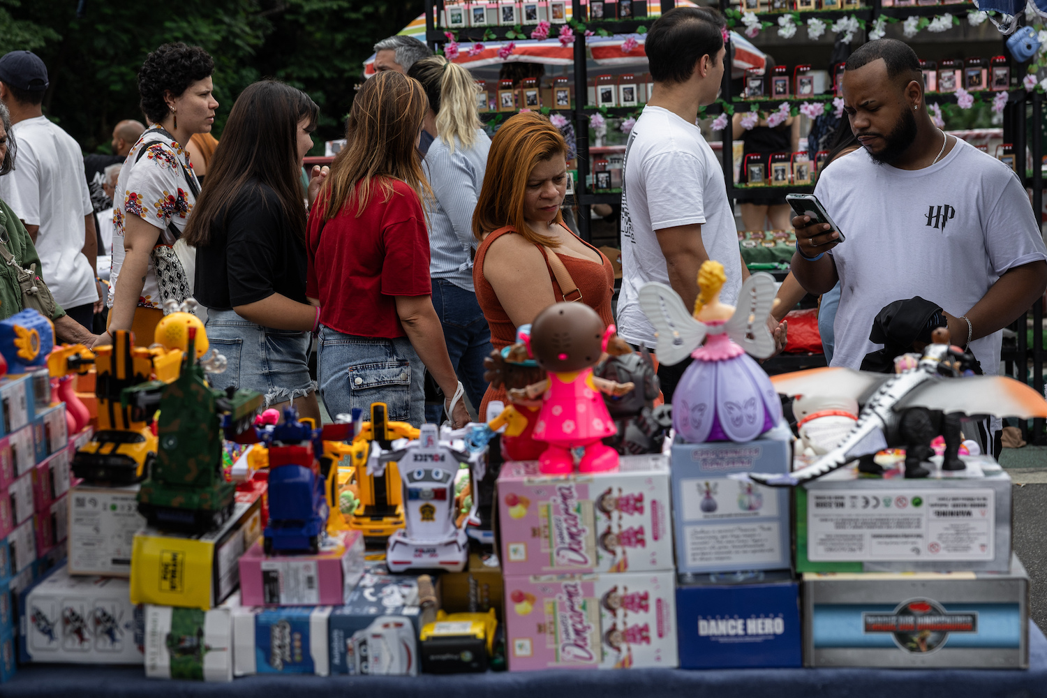 Startup china apuesta por Brasil y levanta US$15 millones para IA en ventas por WhatsApp