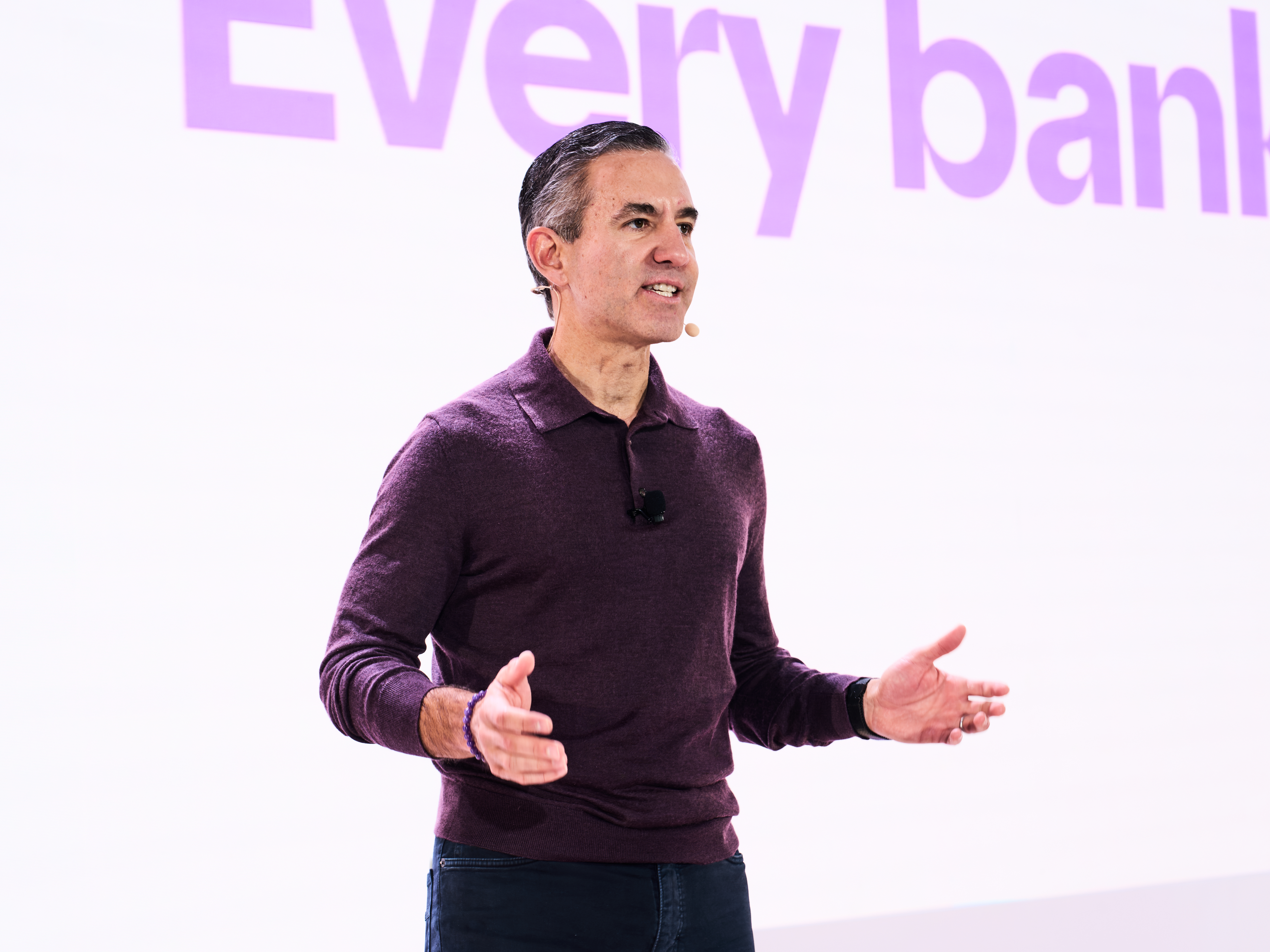 Nubank tem vantagem competitiva ‘abismal’ nos Estados Unidos, diz David Vélez Nubank tem vantagem competitiva ‘abismal’ nos Estados Unidos, diz David Vélez