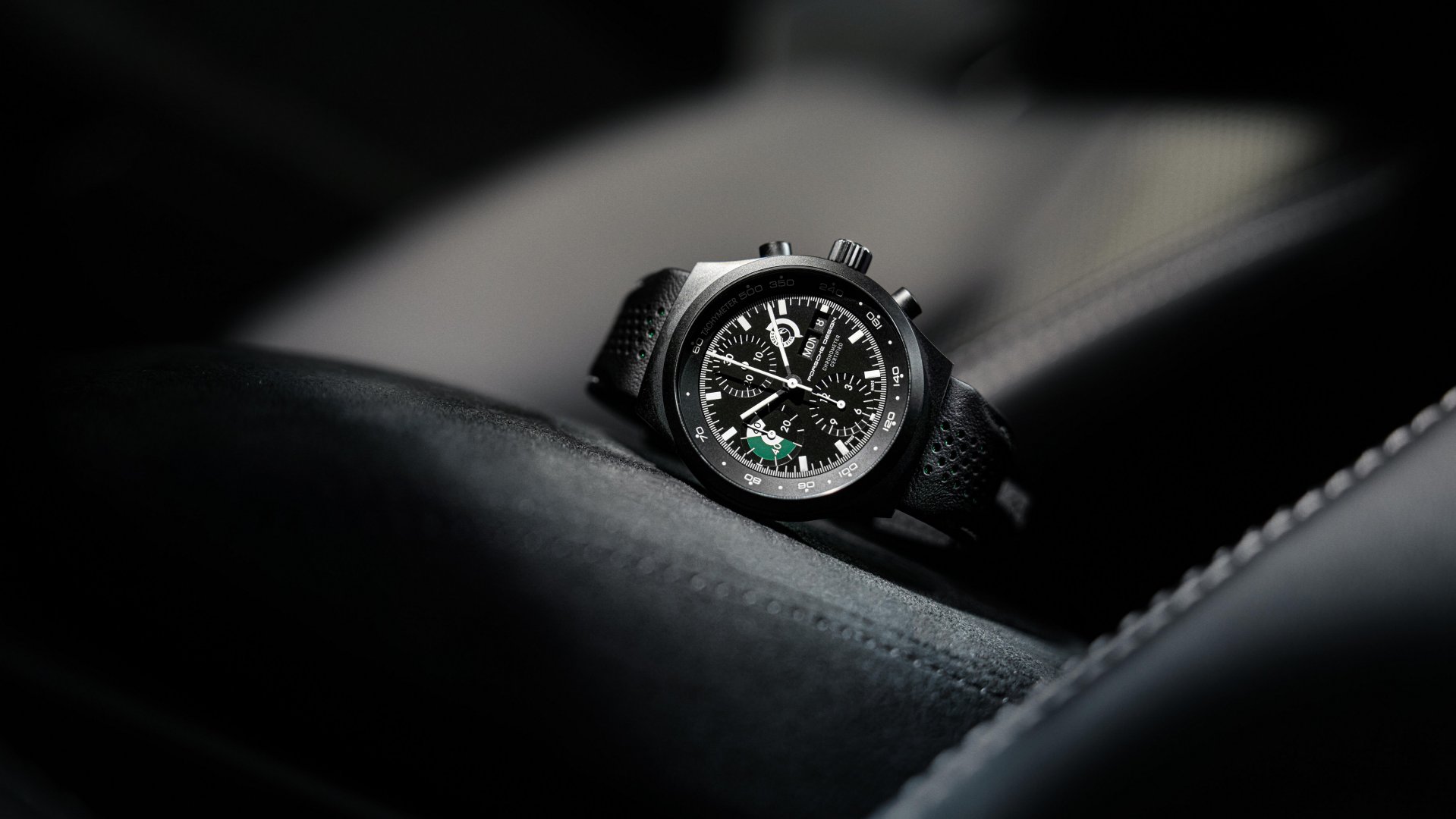 Este reloj de titanio solo se consigue cuando compras un Porsche 911 GT3