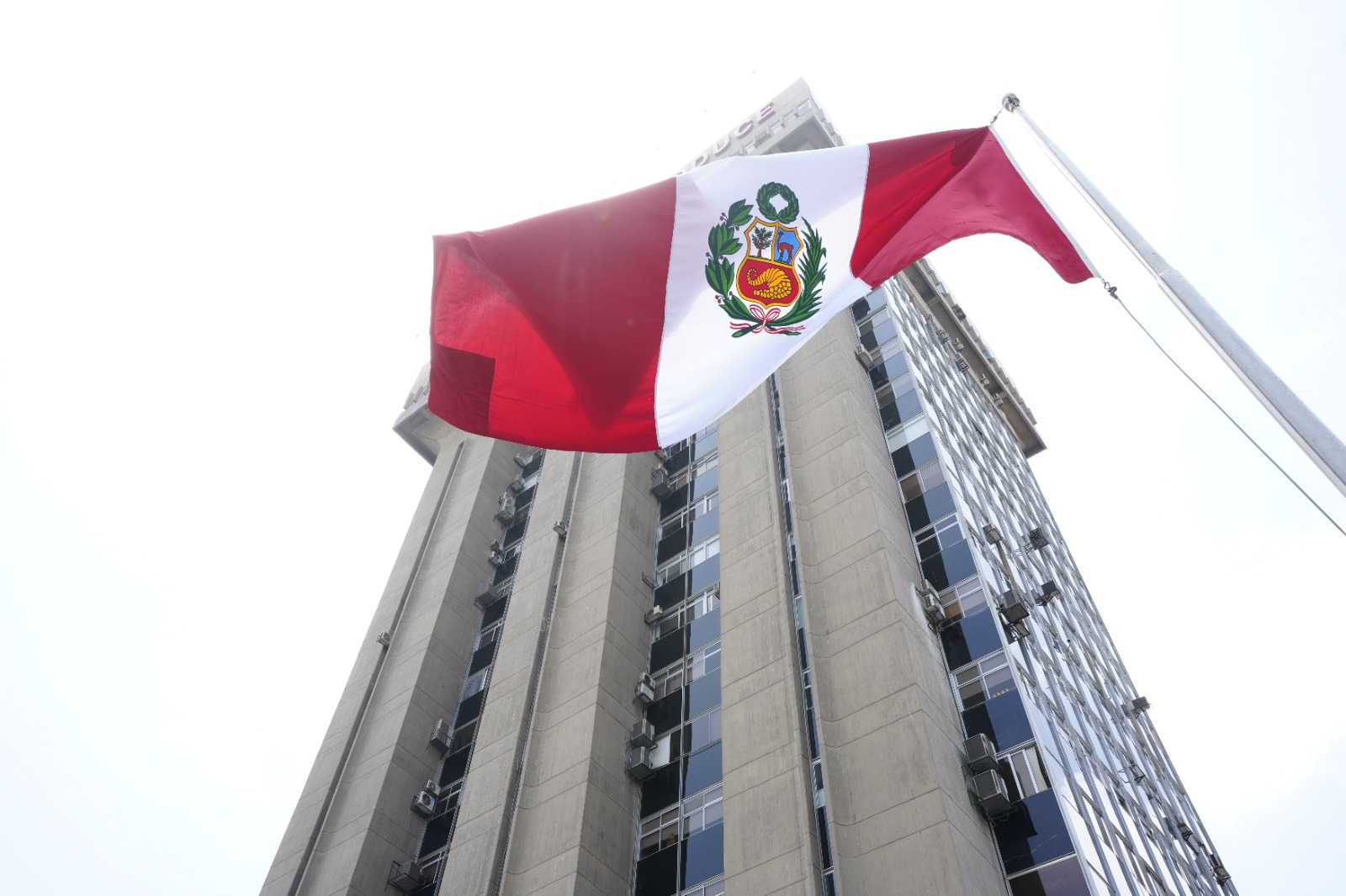 Sheinbaum afirma que México tiene la intención de reestablecer relación con Perú 