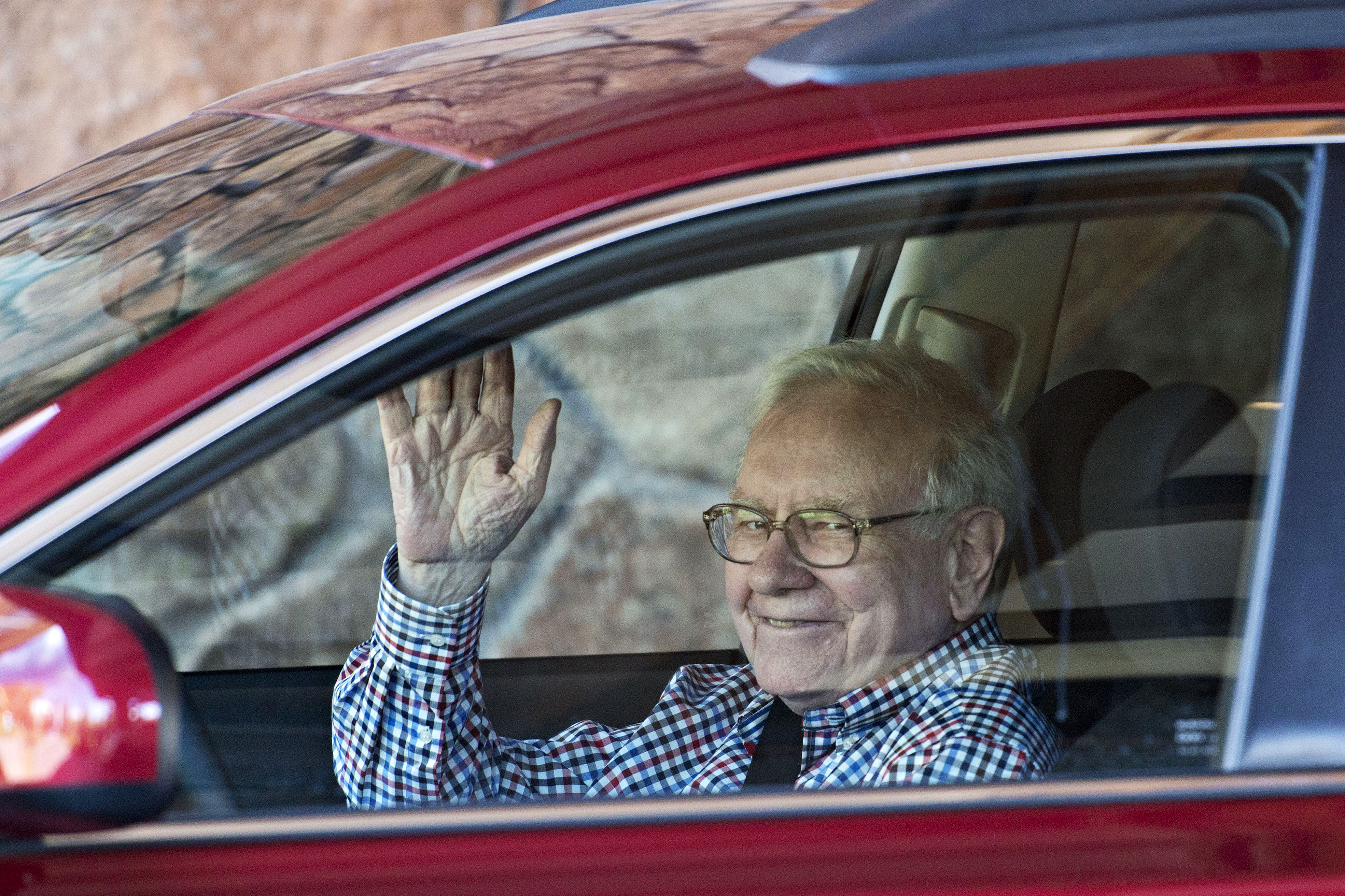 Warren Buffett cierra su era en Berkshire: las grandes inversiones y lecciones que deja