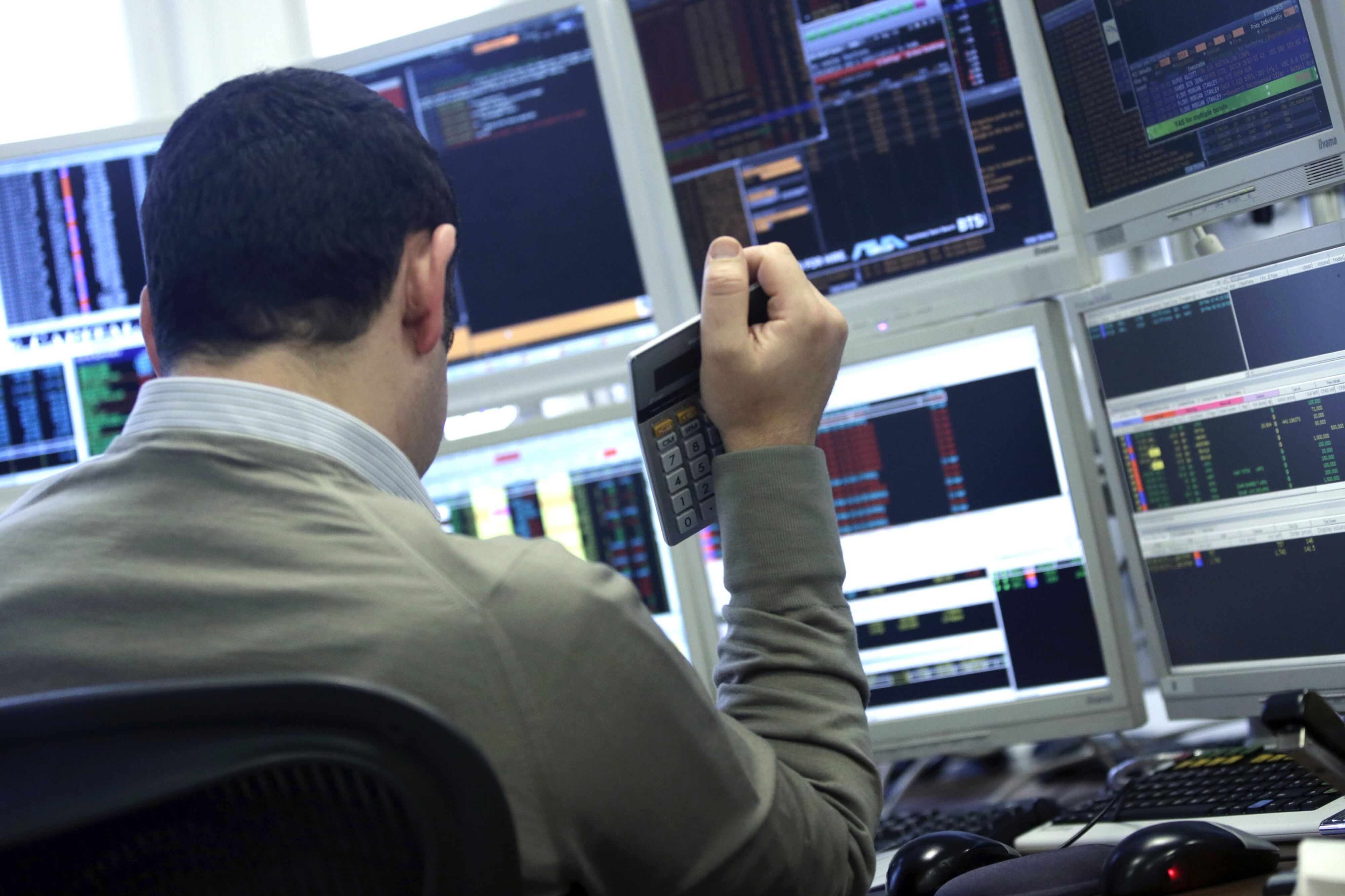 Massa, Milei to Face Off in Argentine Election Runoff: How Will the Markets  React?