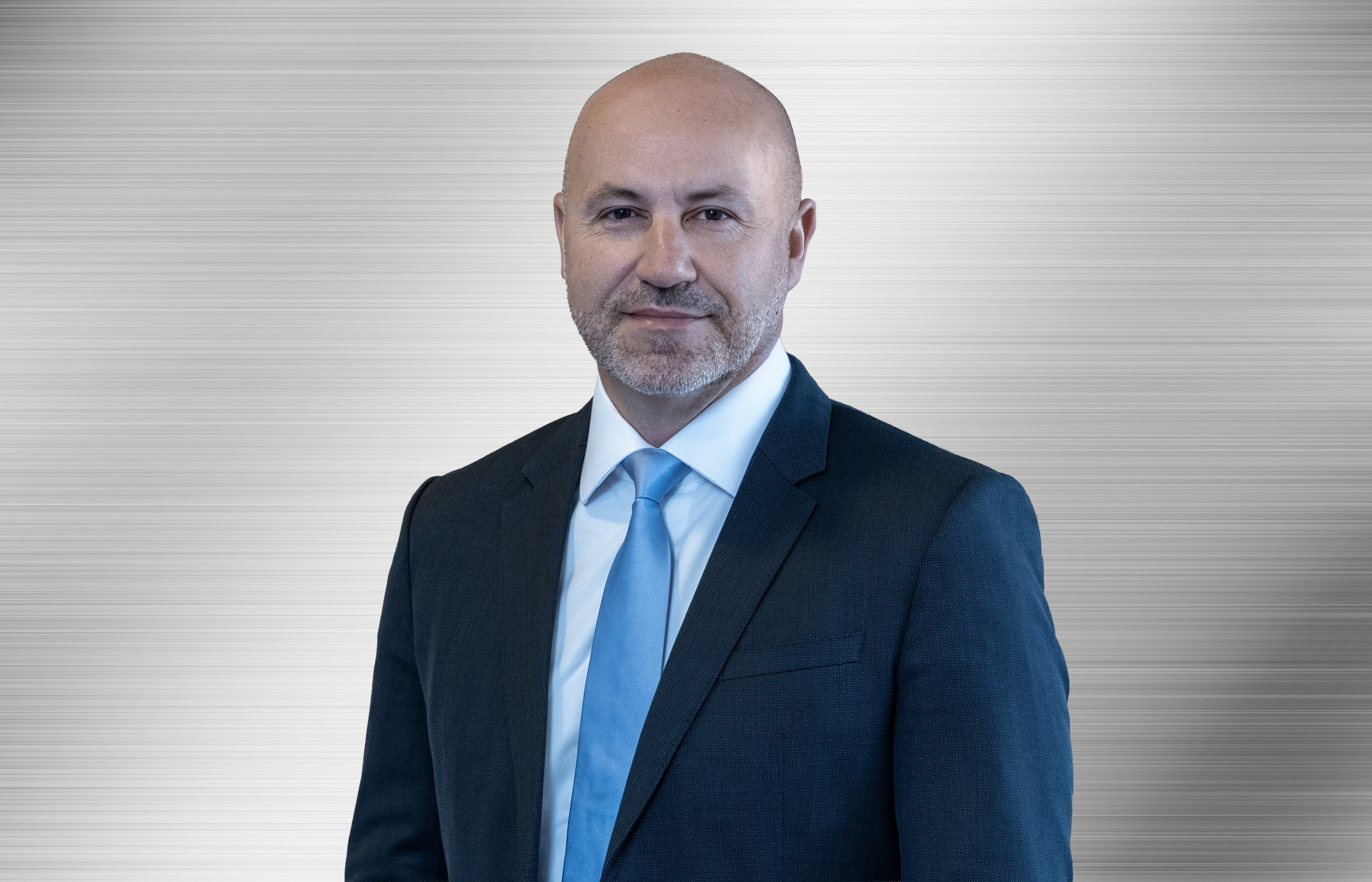 Stellantis descarta el cierre de sus fábricas de Fiat y Peugeot en Argentina y anuncia su nueva planta de motores Stellantis descarta el cierre de sus fábricas de Fiat y Peugeot en Argentina y anuncia su nueva planta de motores