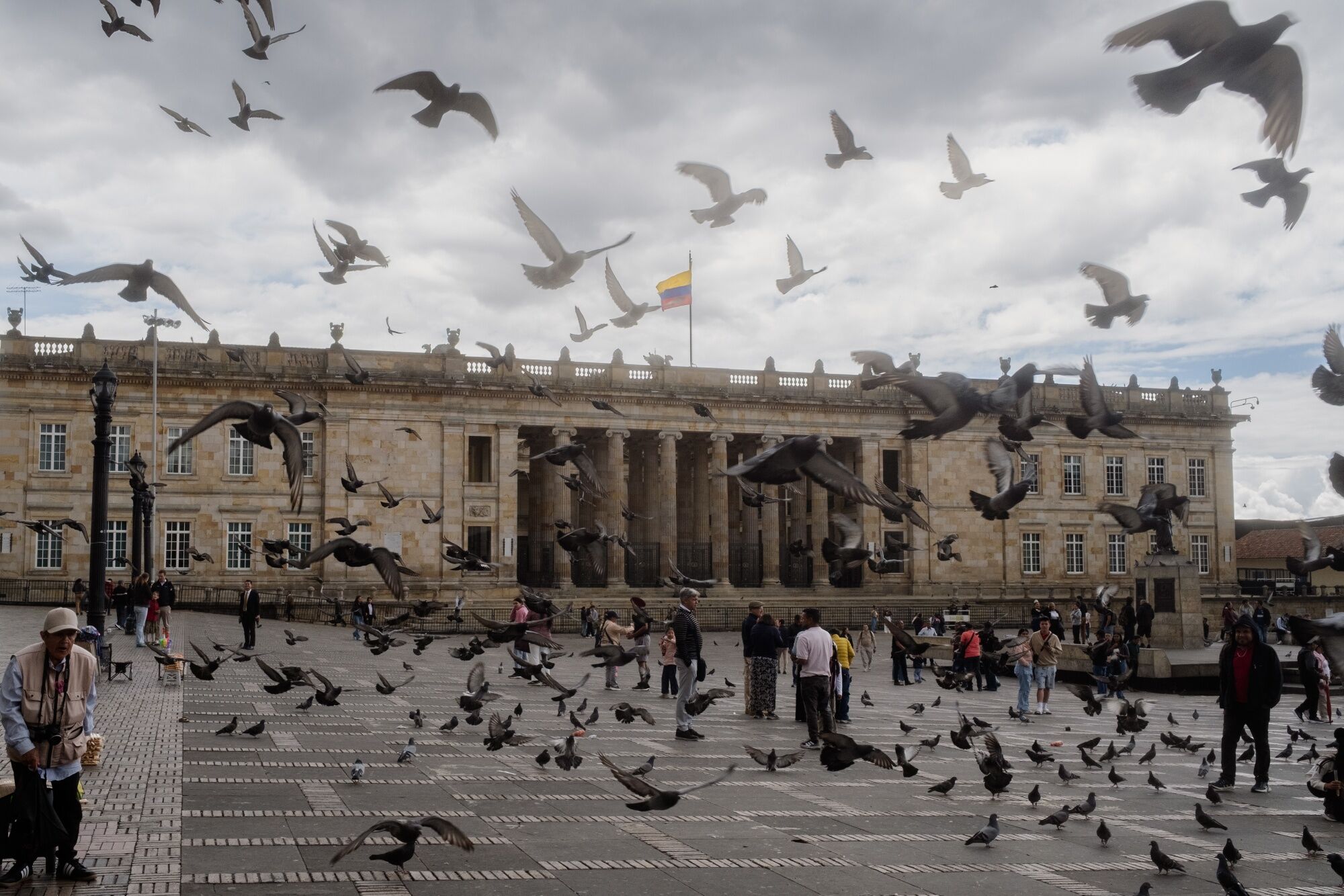 Inversión en Colombia en mínimos históricos: ¿qué proponen De La Espriella, Paloma y Cepeda para reactivarla? 