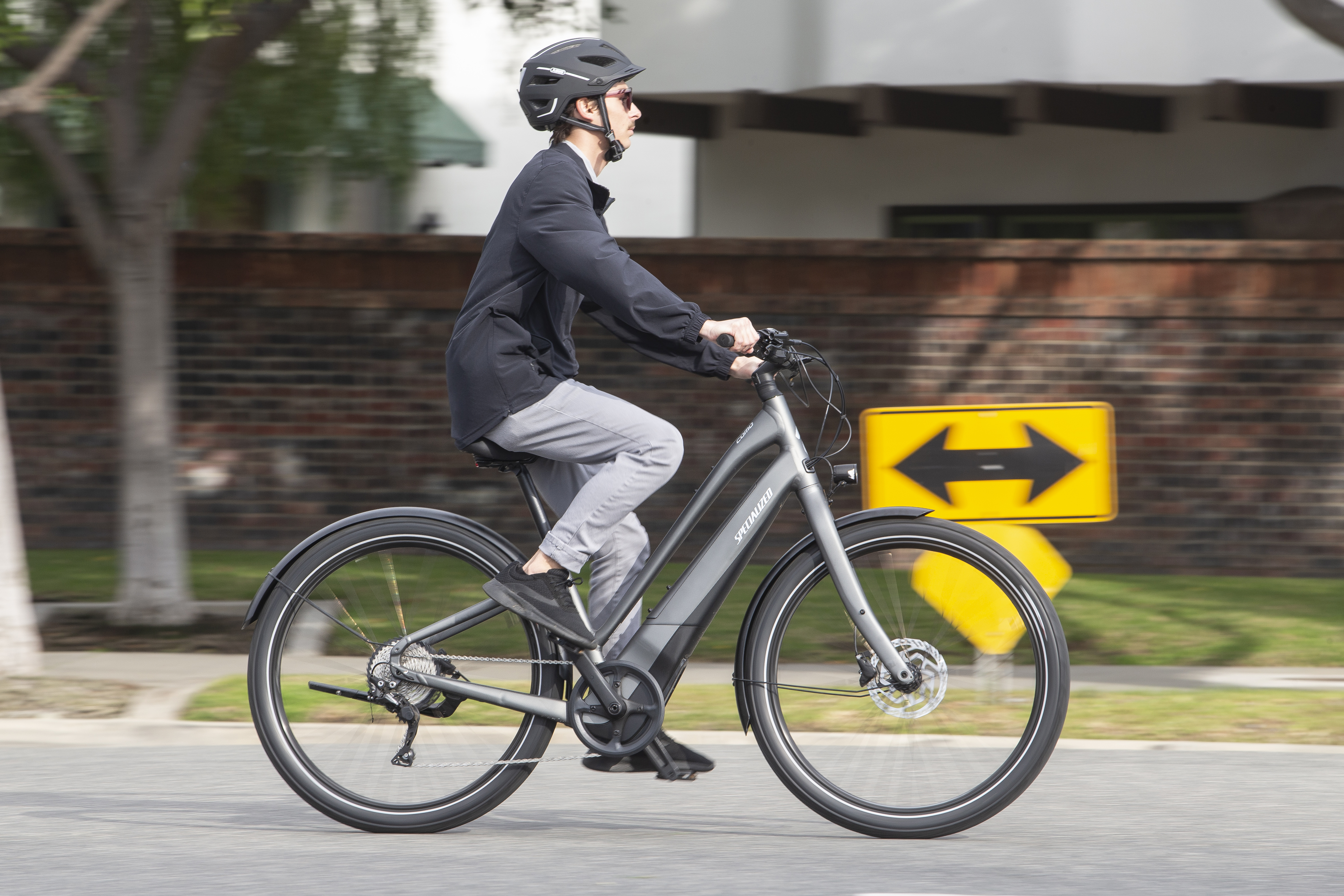 specialized como electric bike review