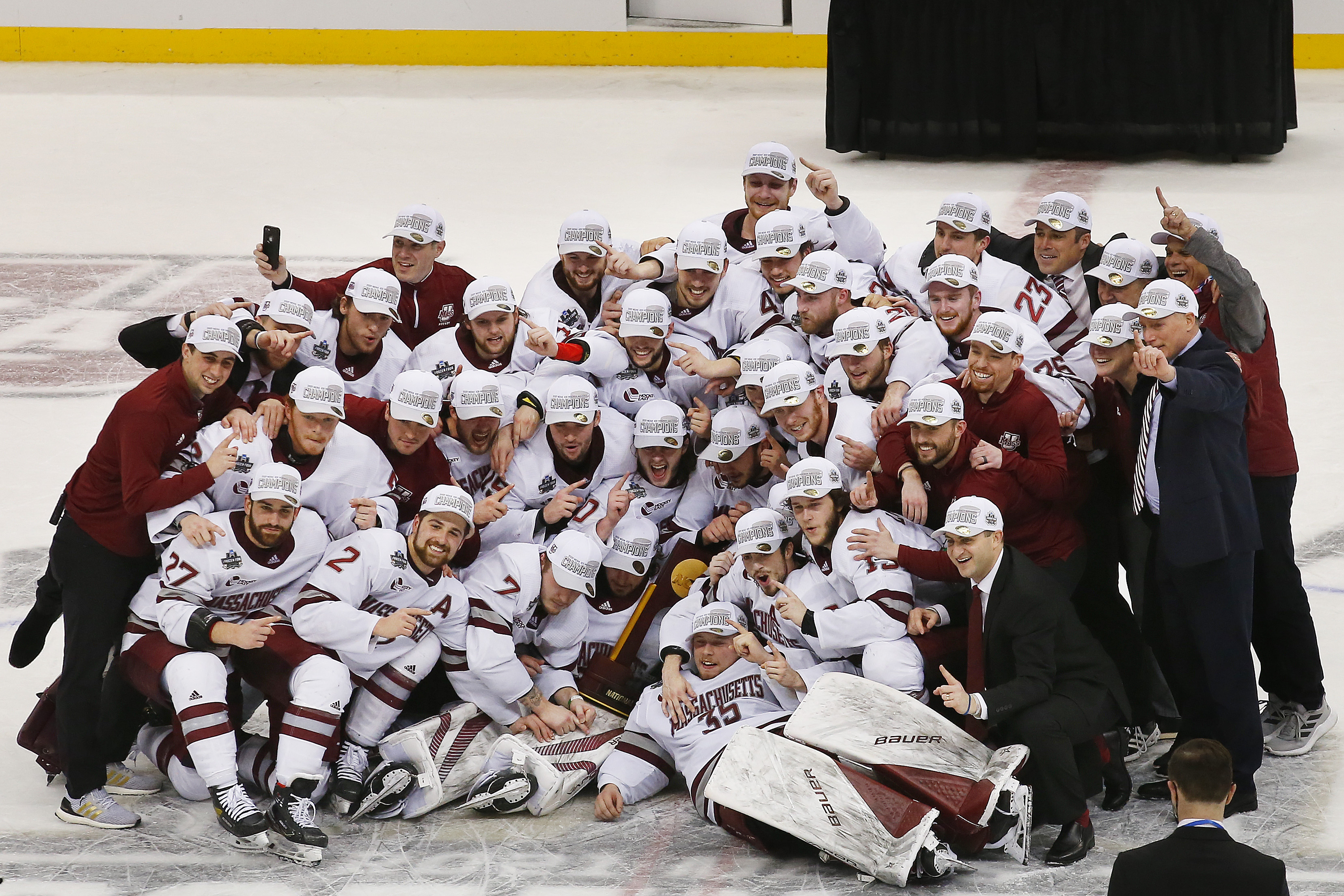 NATIONAL CHAMPIONS!!! Massachusetts Hockey Blanks St. Cloud State 5-0 For  First NCAA Title - University of Massachusetts Athletics