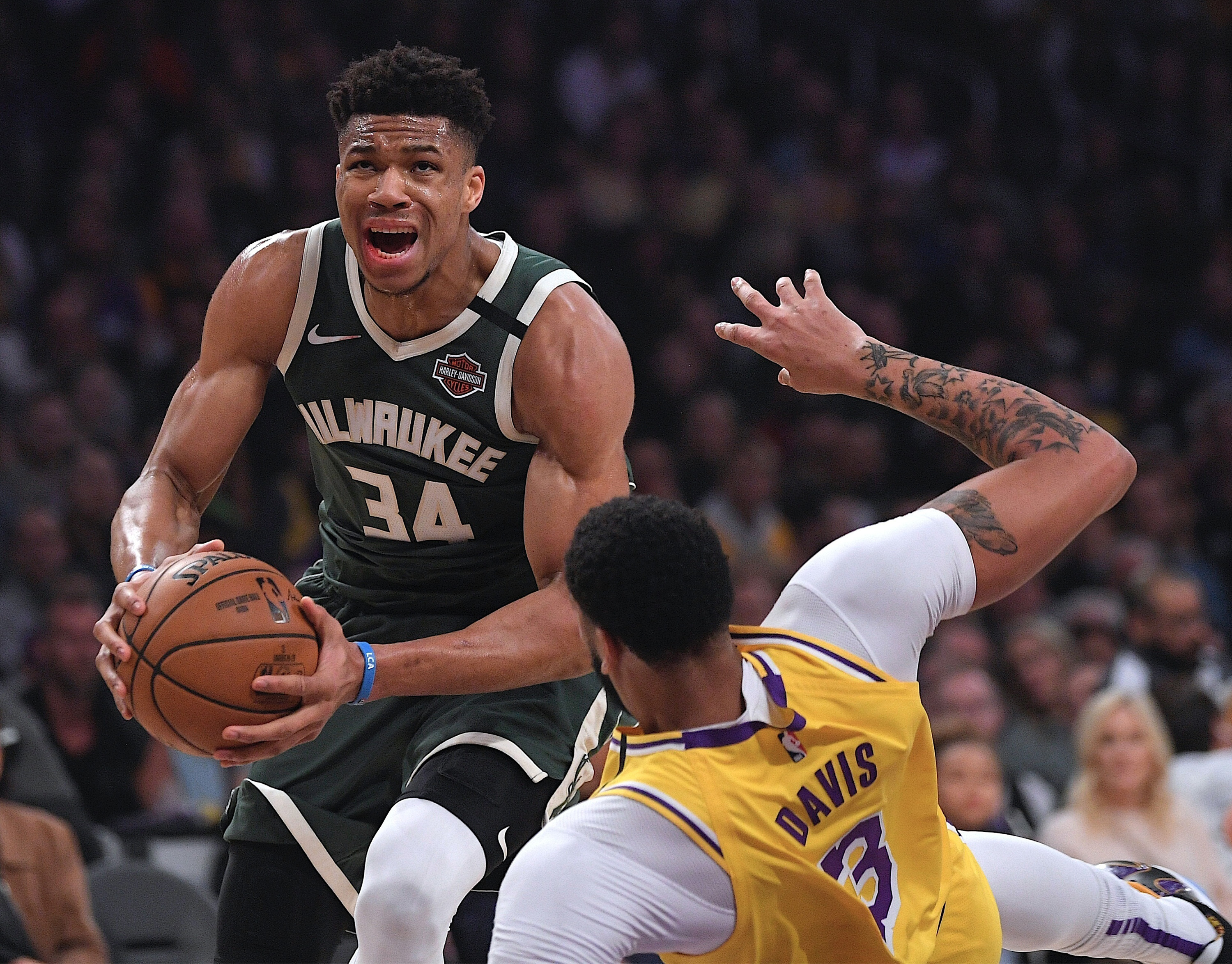 Giannis Antetokounmpo and the Bucks currently have the best record in the Eastern Conference, 6.5 games ahead of the Raptors.