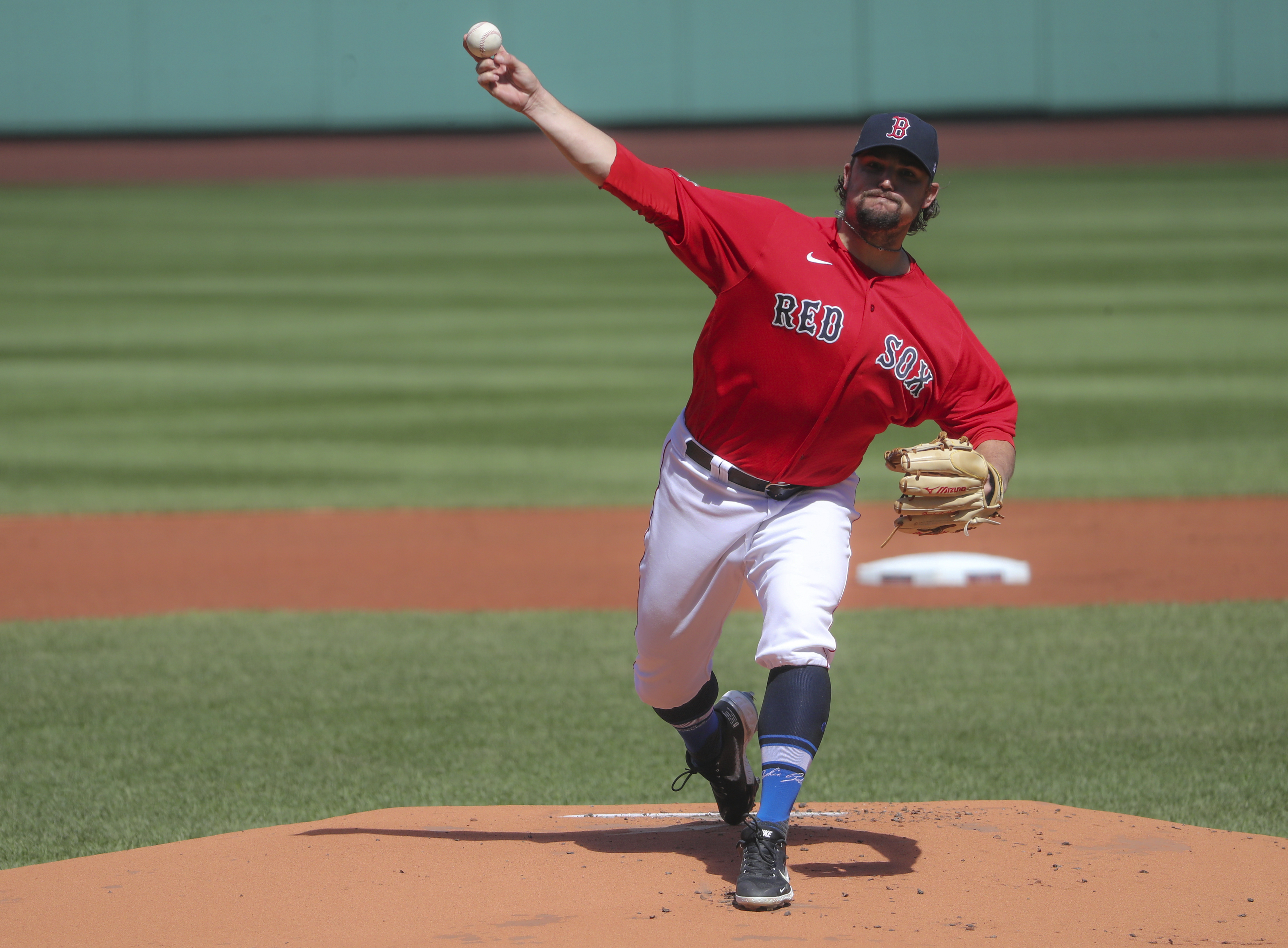 Red Sox prospect Bobby Dalbec hits first career dinger in debut (Video)