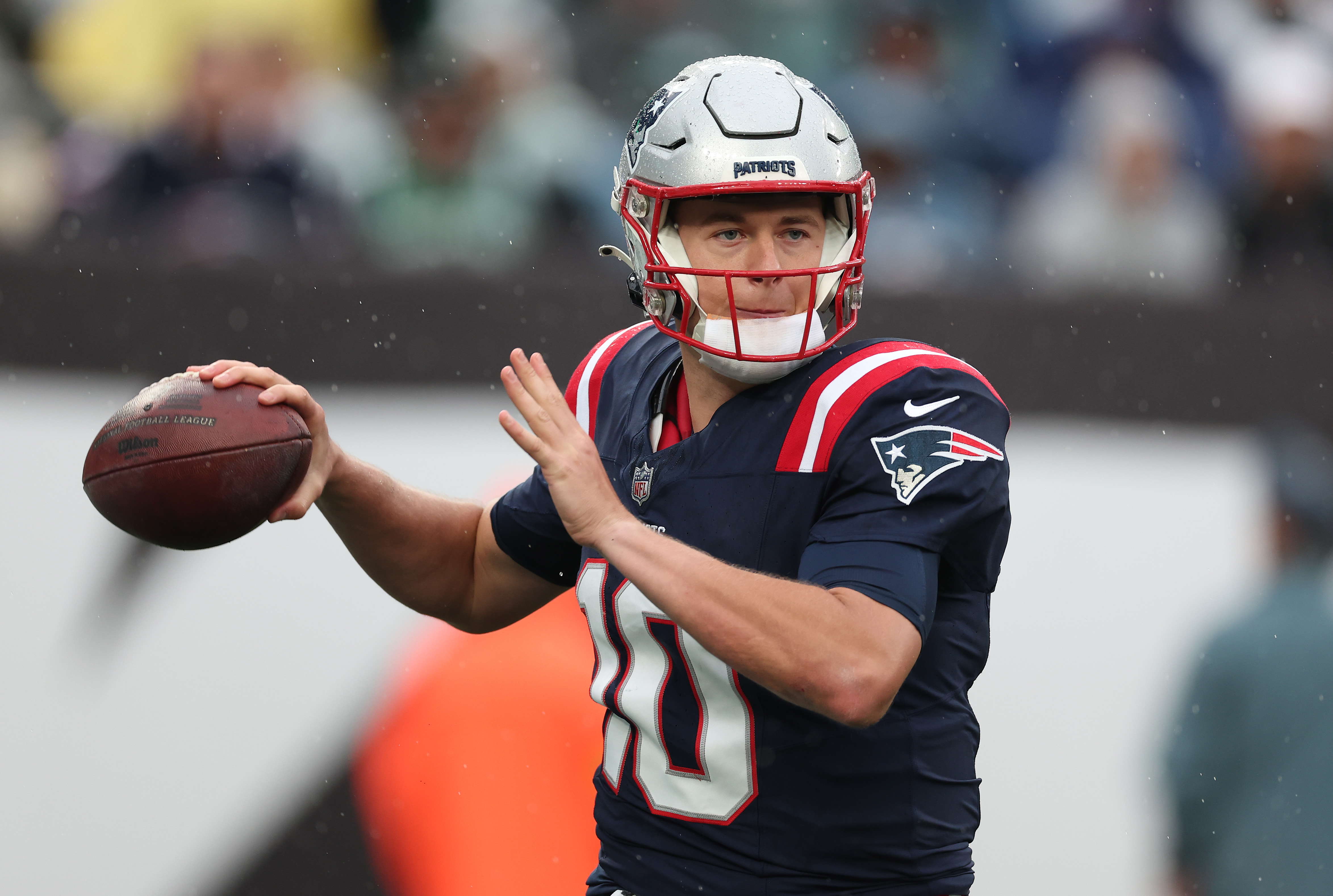 Patriots hold off Jets for first win, 15-10 