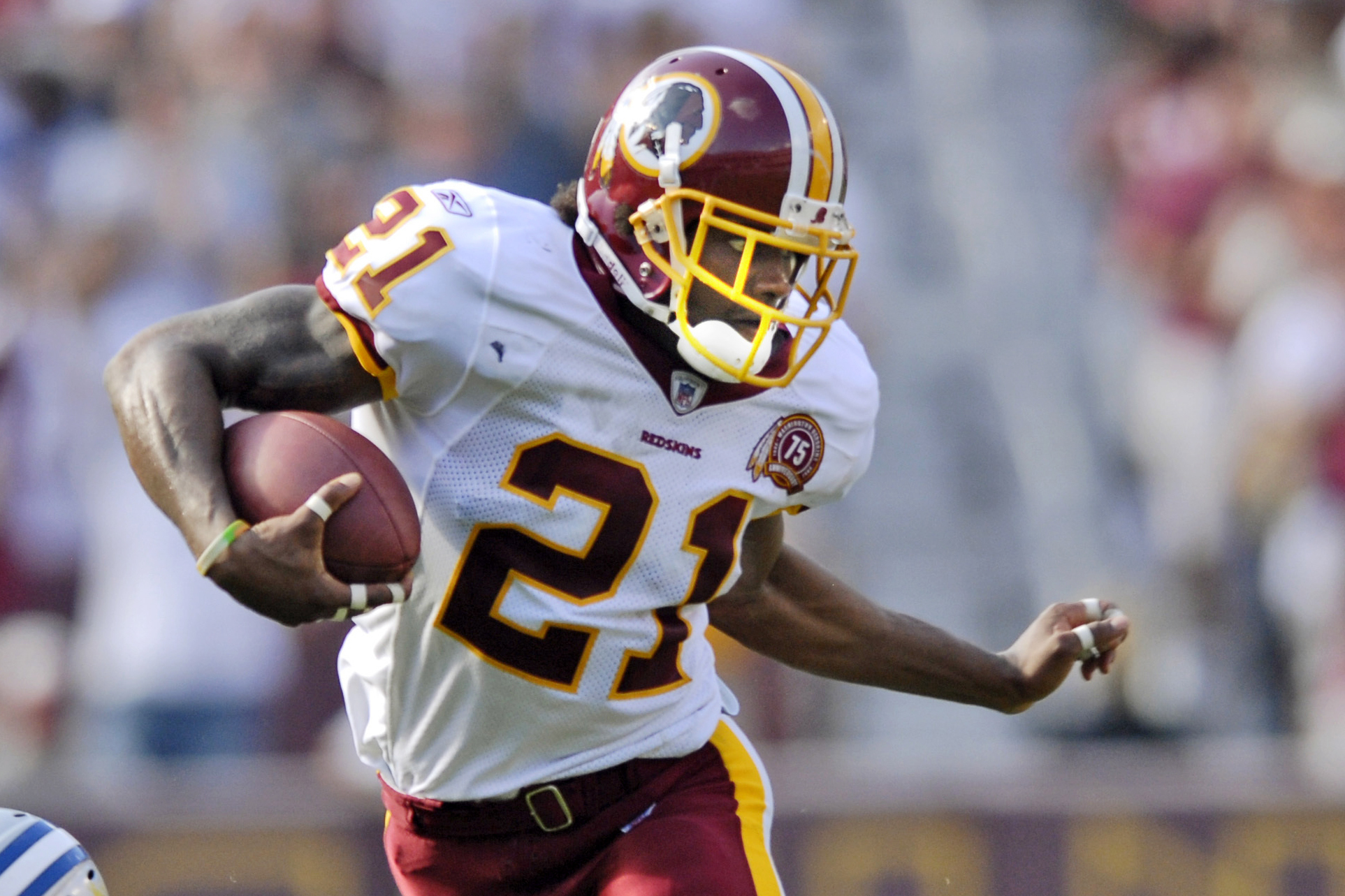 The late Sean Taylor will get his number retired this weekend by Washington.