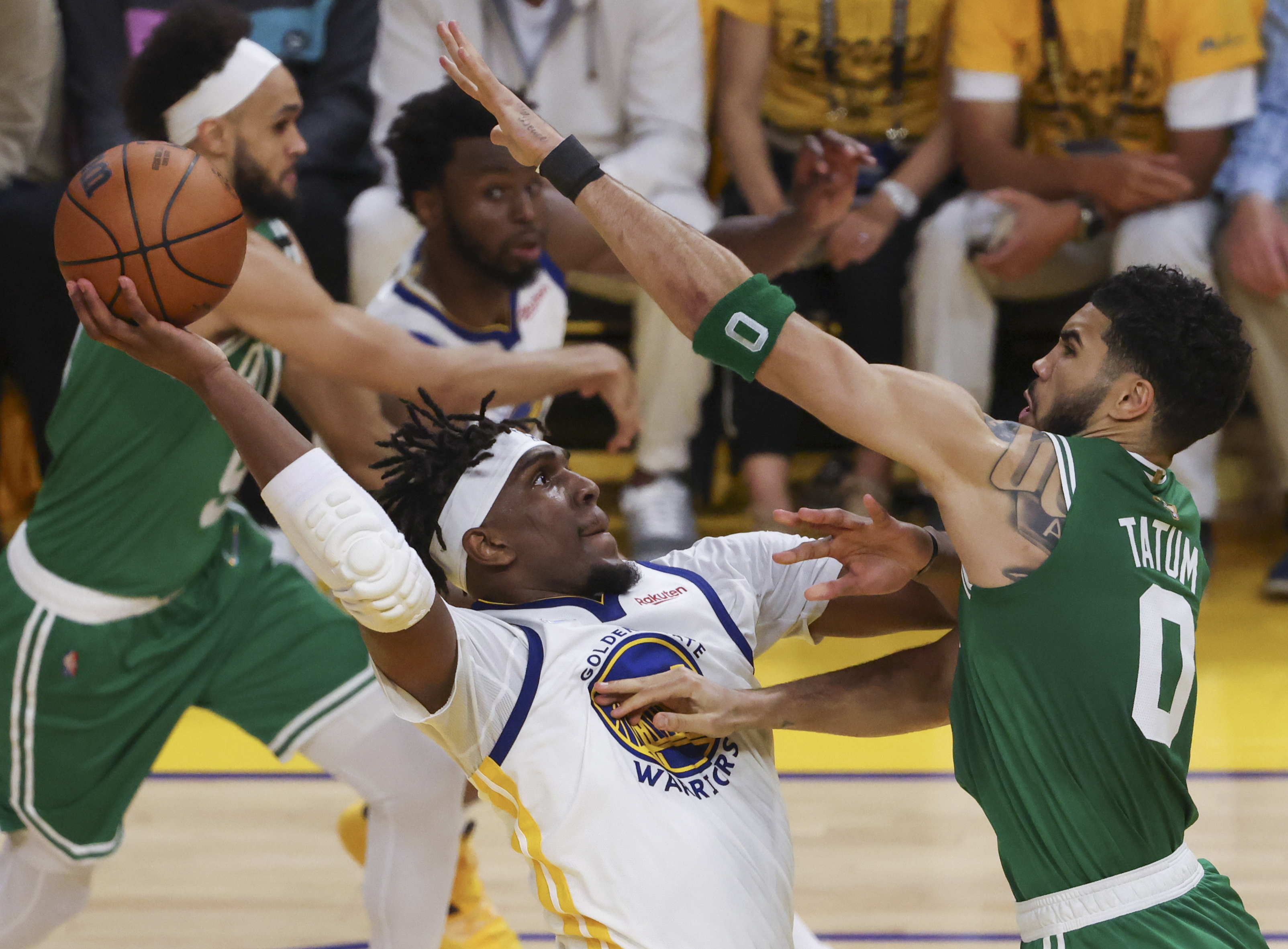 Celtics vs. Warriors: Stephen Curry scores 45 in Golden State win