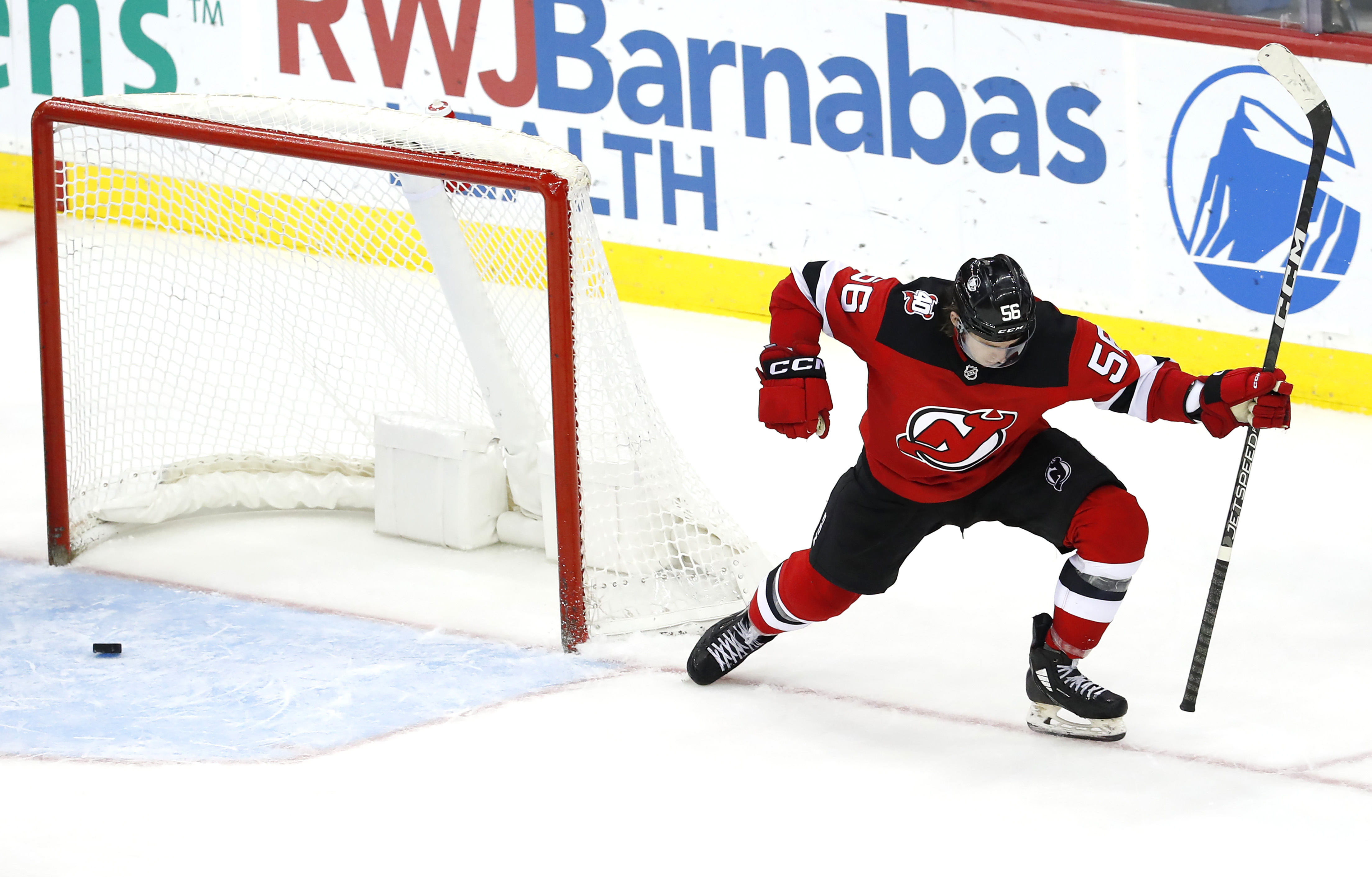 Pavel Zacha trade: Devils send LW/C to Bruins, per report