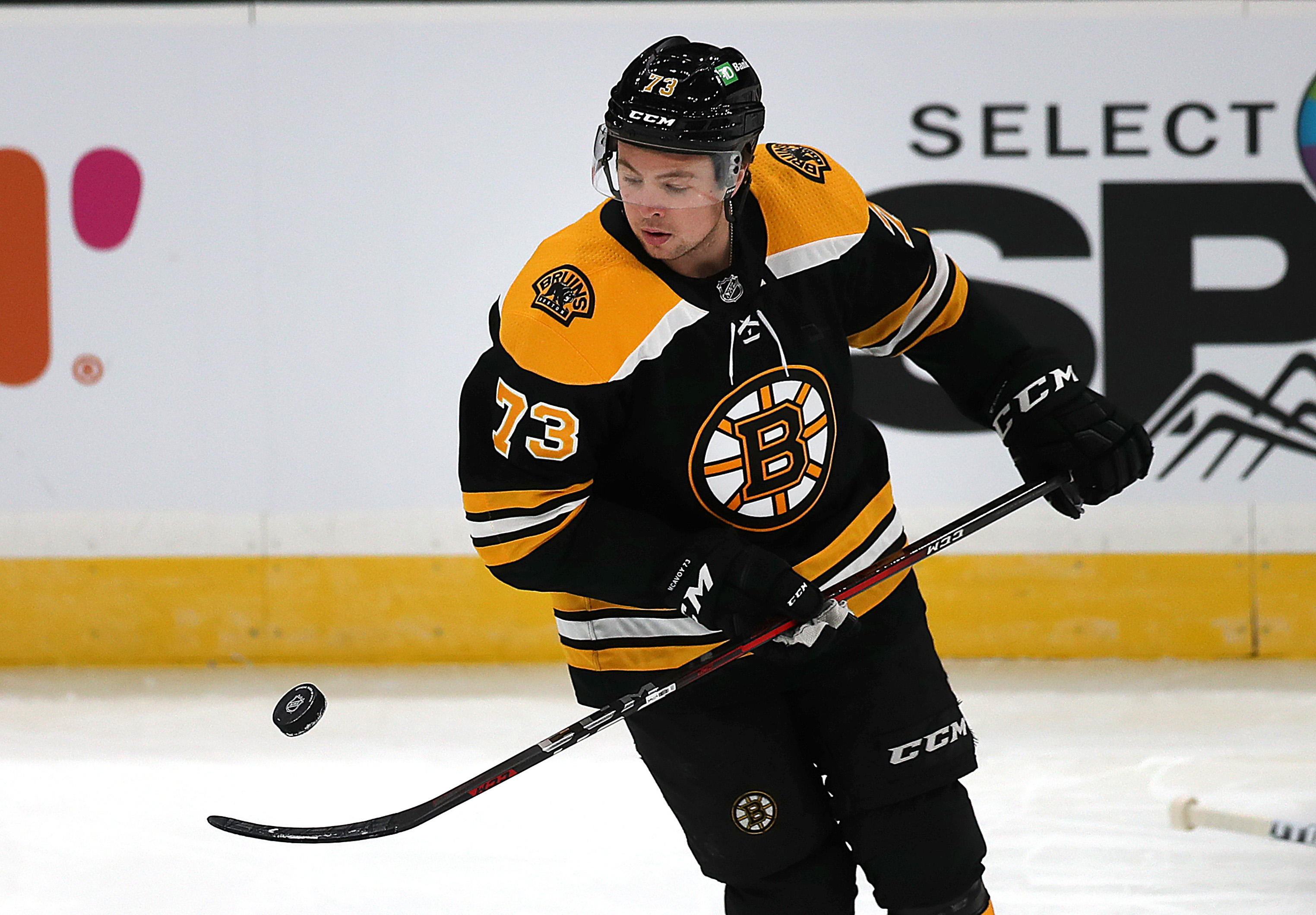 Charlie McAvoy ahead of schedule, dons regular jersey at Bruins