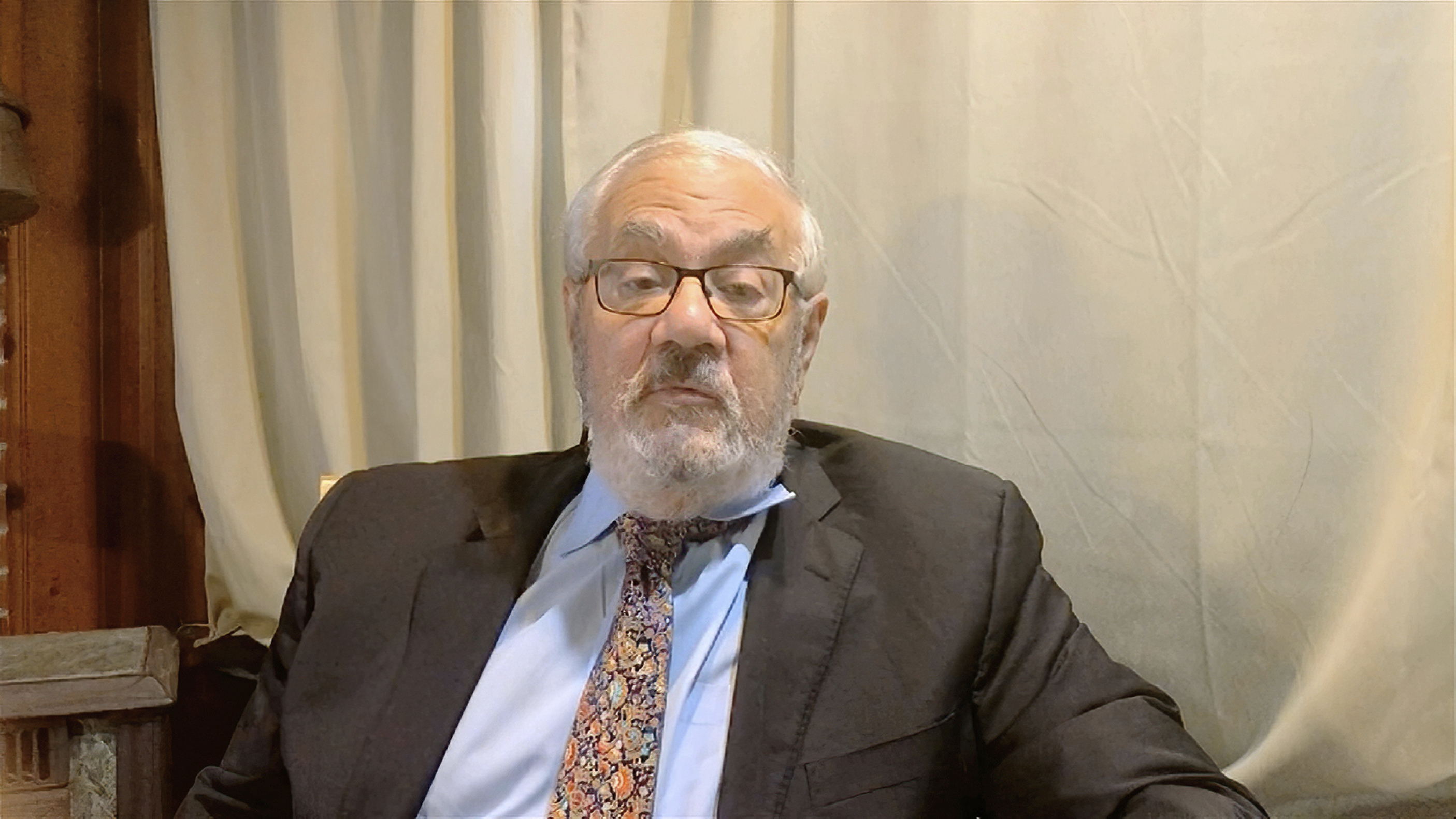 Former US representative Barney Frank sues for unfinished work on Maine