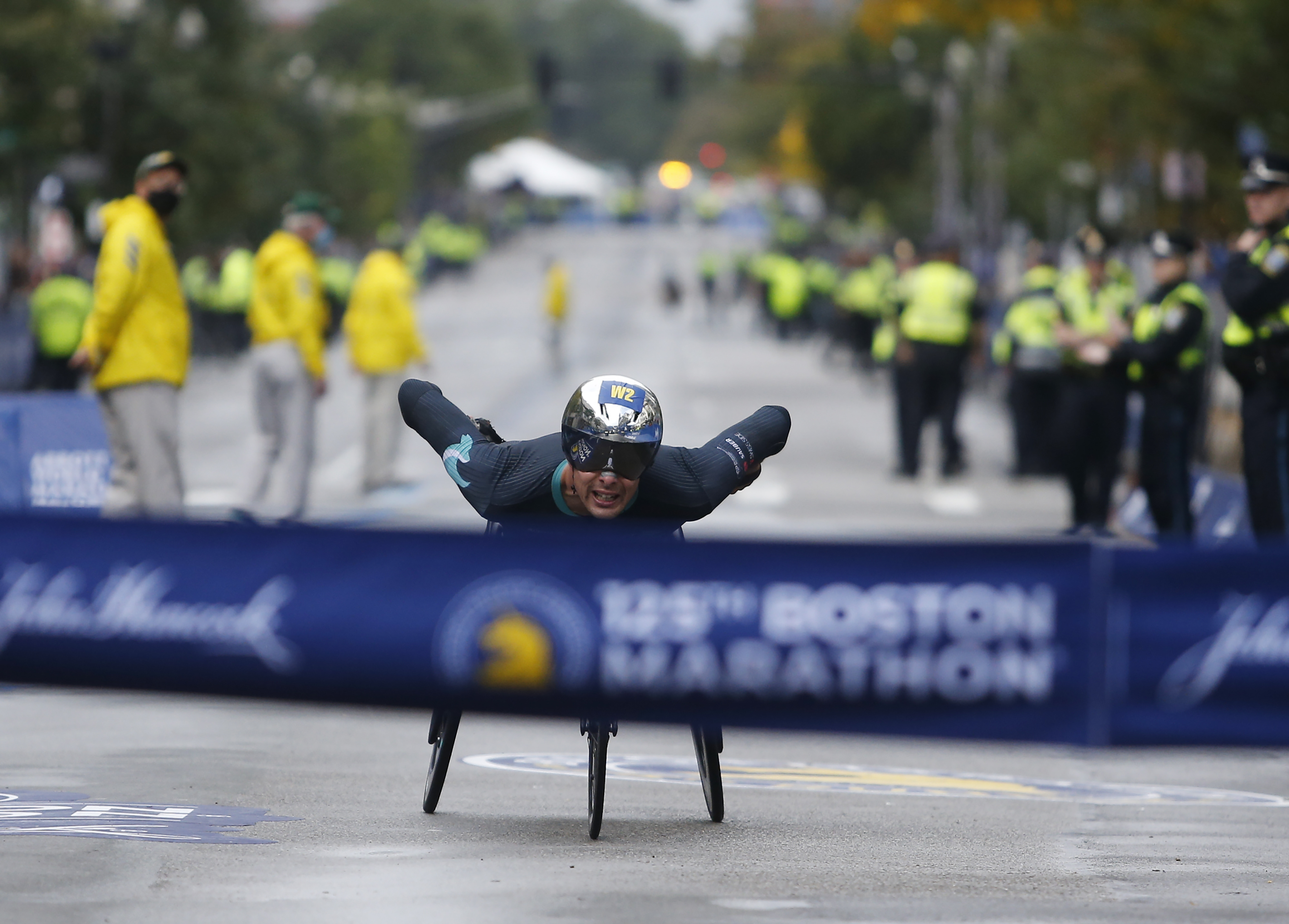 Hewitt: Experiencing an epic, unforgettable Marathon Monday doubleheader in  Boston