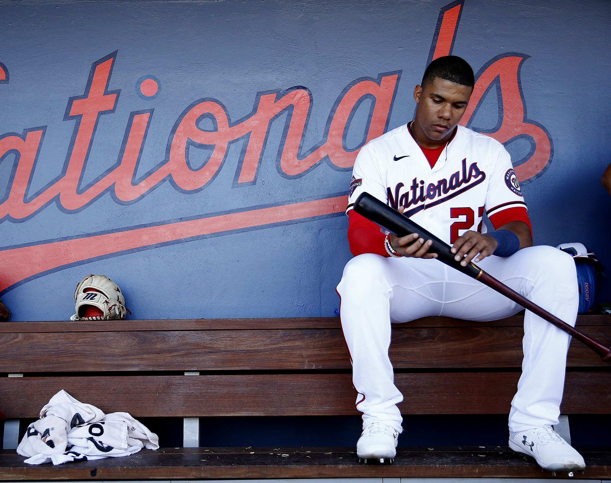 Game 1 goes to the Washington Nationals as Juan Soto shines