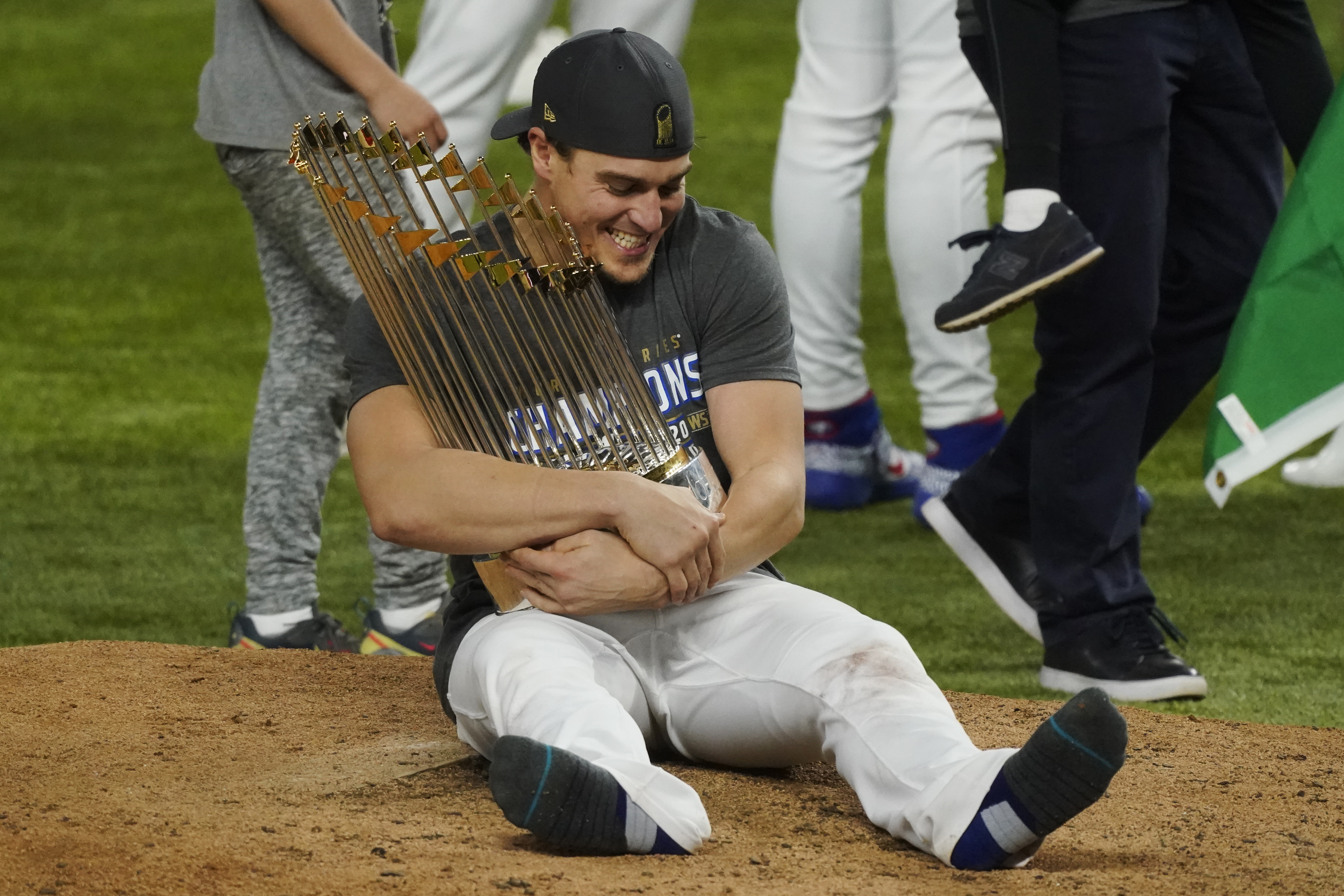 The Legend of Kiké Hernandez and the 2021 Postseason - Over the