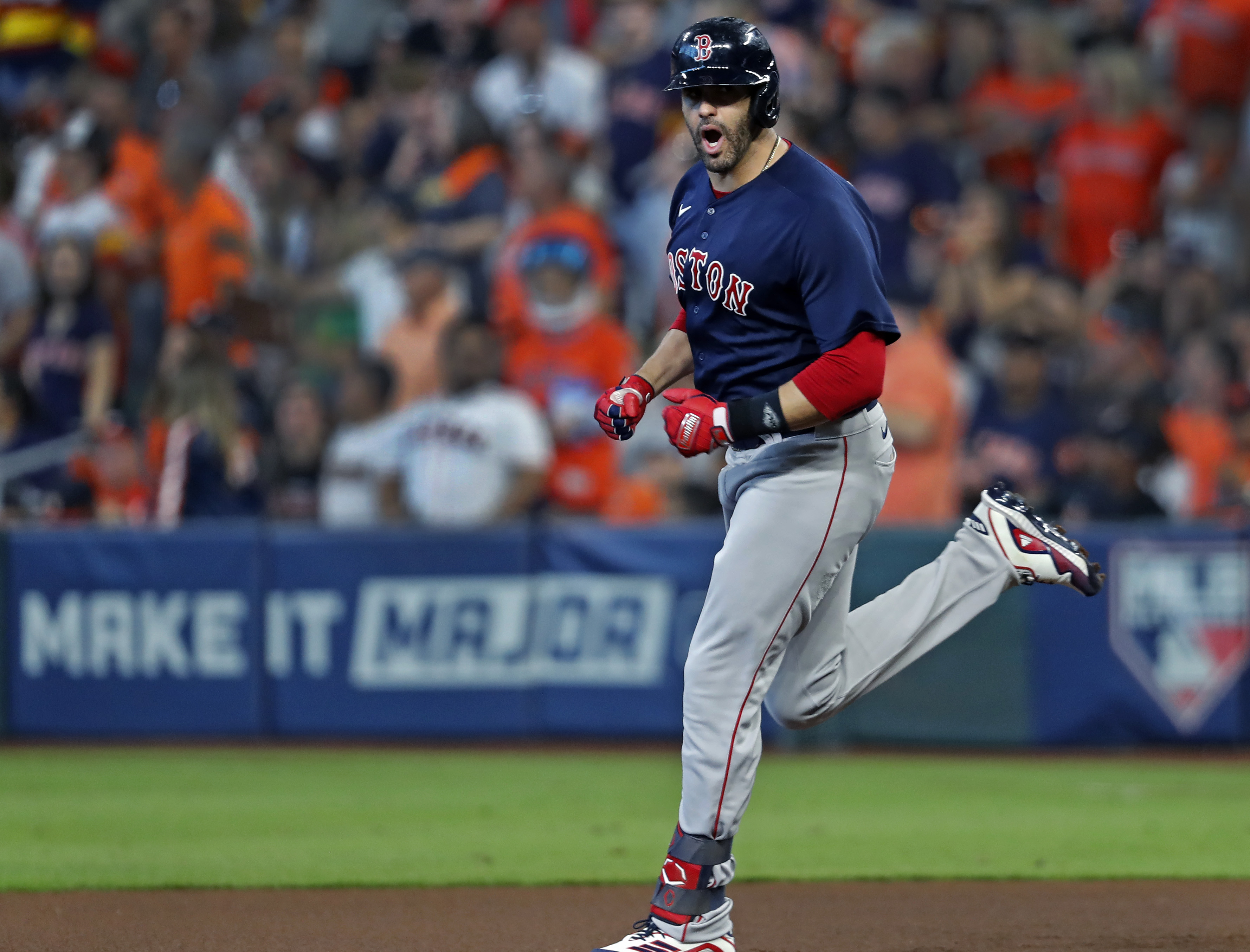 Another tough loss weighs heavily on J.D. Martinez, who says he gave 'my  heart and soul to the Red Sox' - The Boston Globe