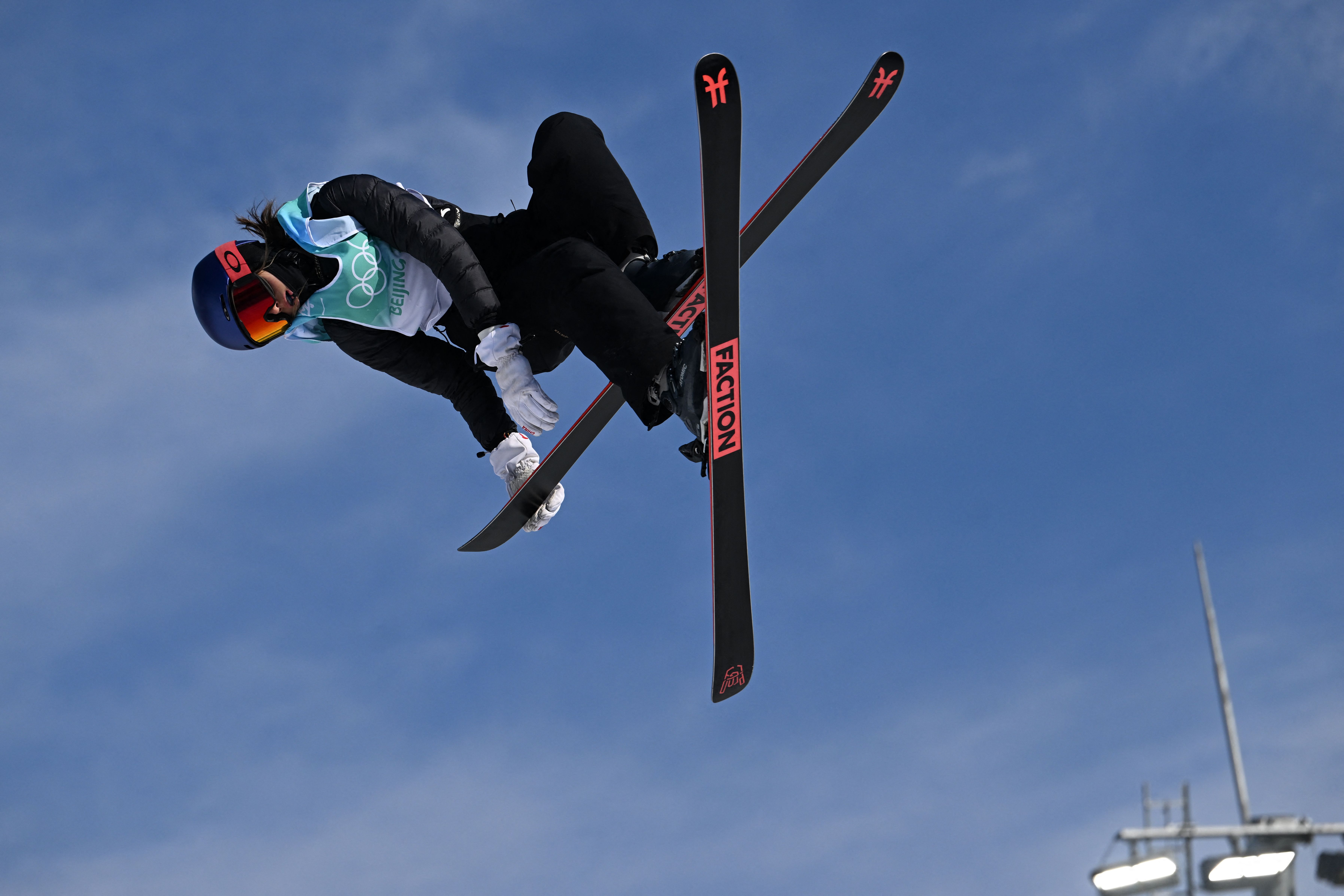 American-born freestyle skier Eileen Gu qualifies for big air finals for  China - The Boston Globe