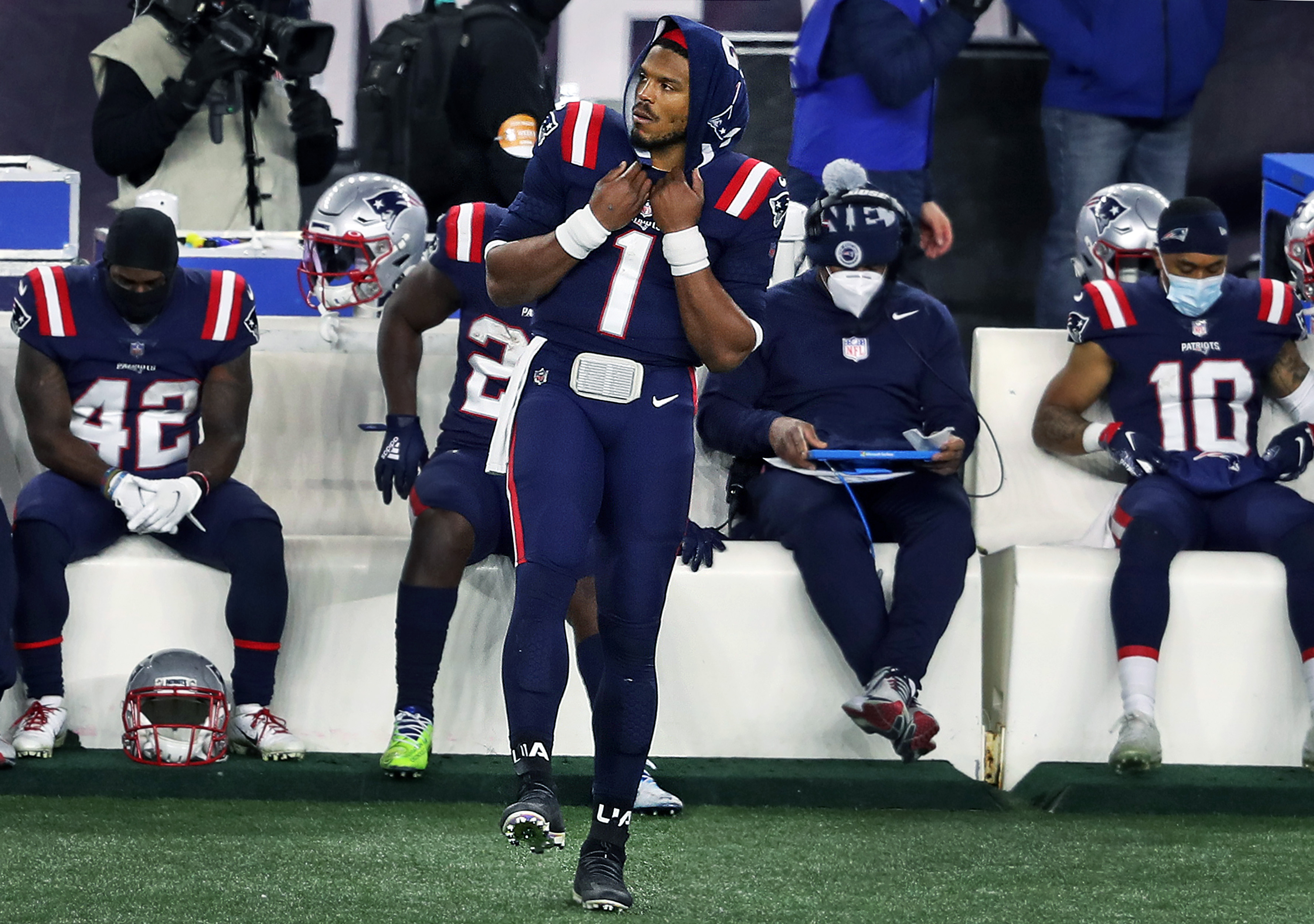 Here's what Cam Newton wore to his first Patriots game - The Boston Globe