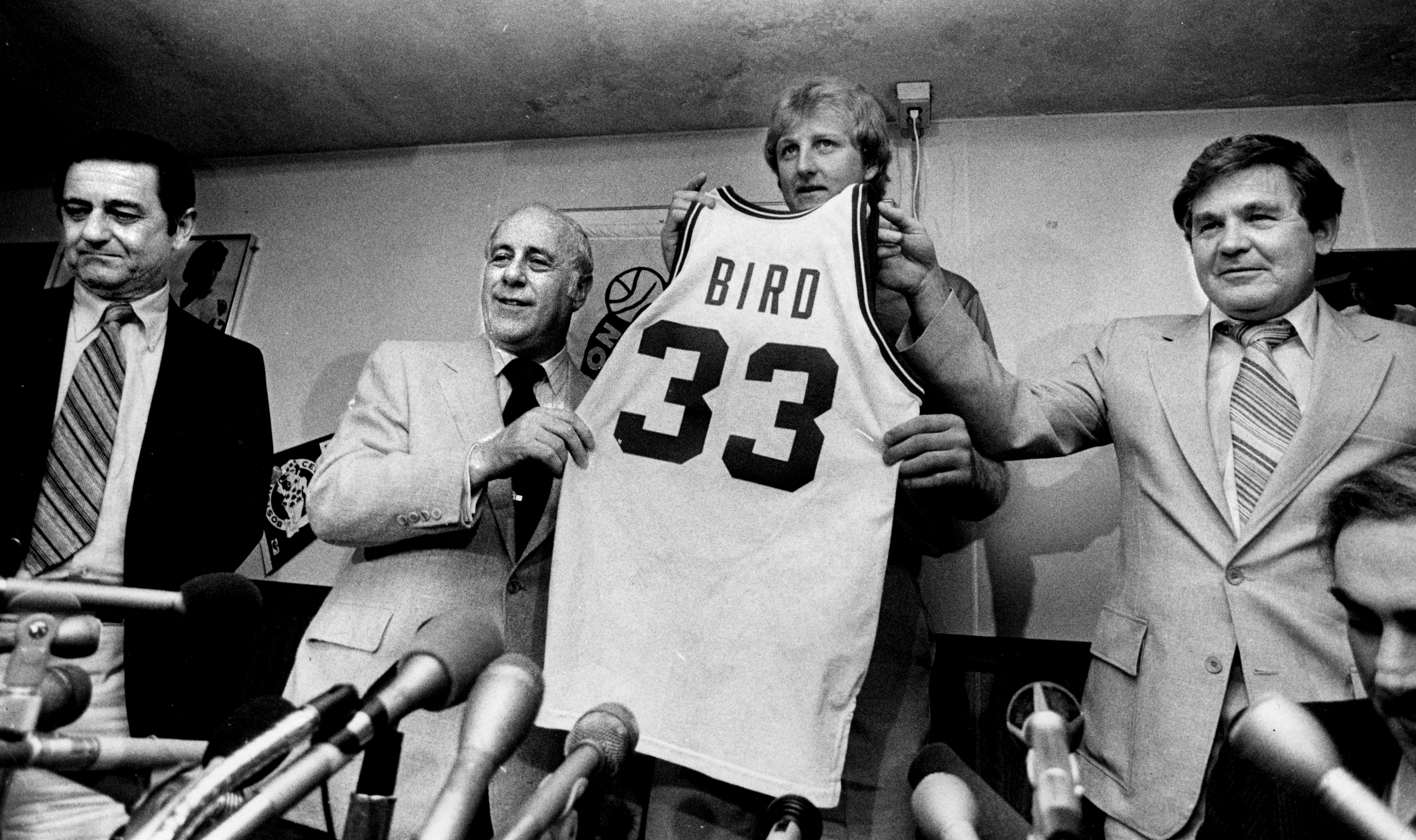 Larry Bird Got A Death Threat in New York As A Rookie And Tiny