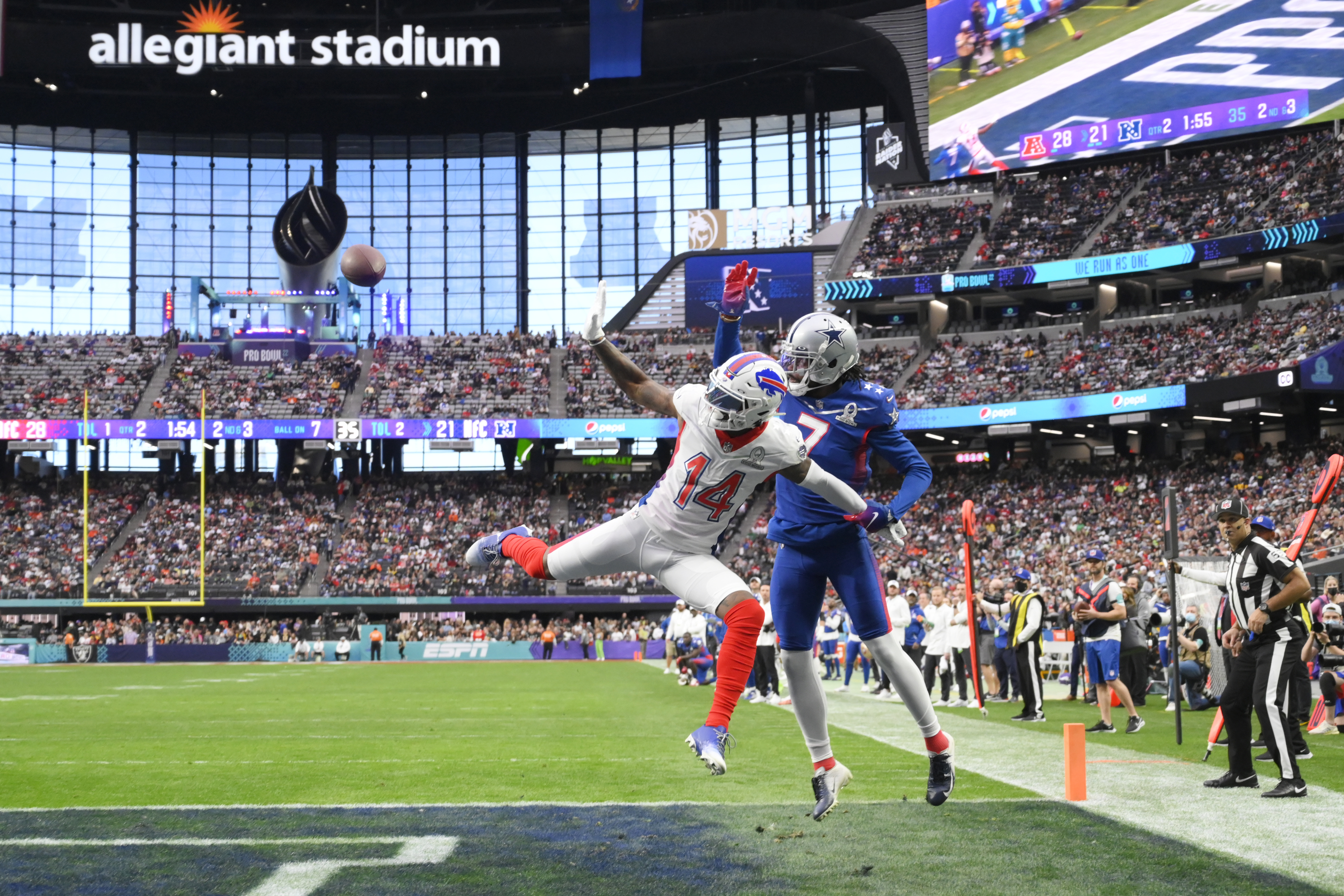 Watch Trevon Diggs vs Stefon Diggs at the Pro Bowl. Brotherly Love