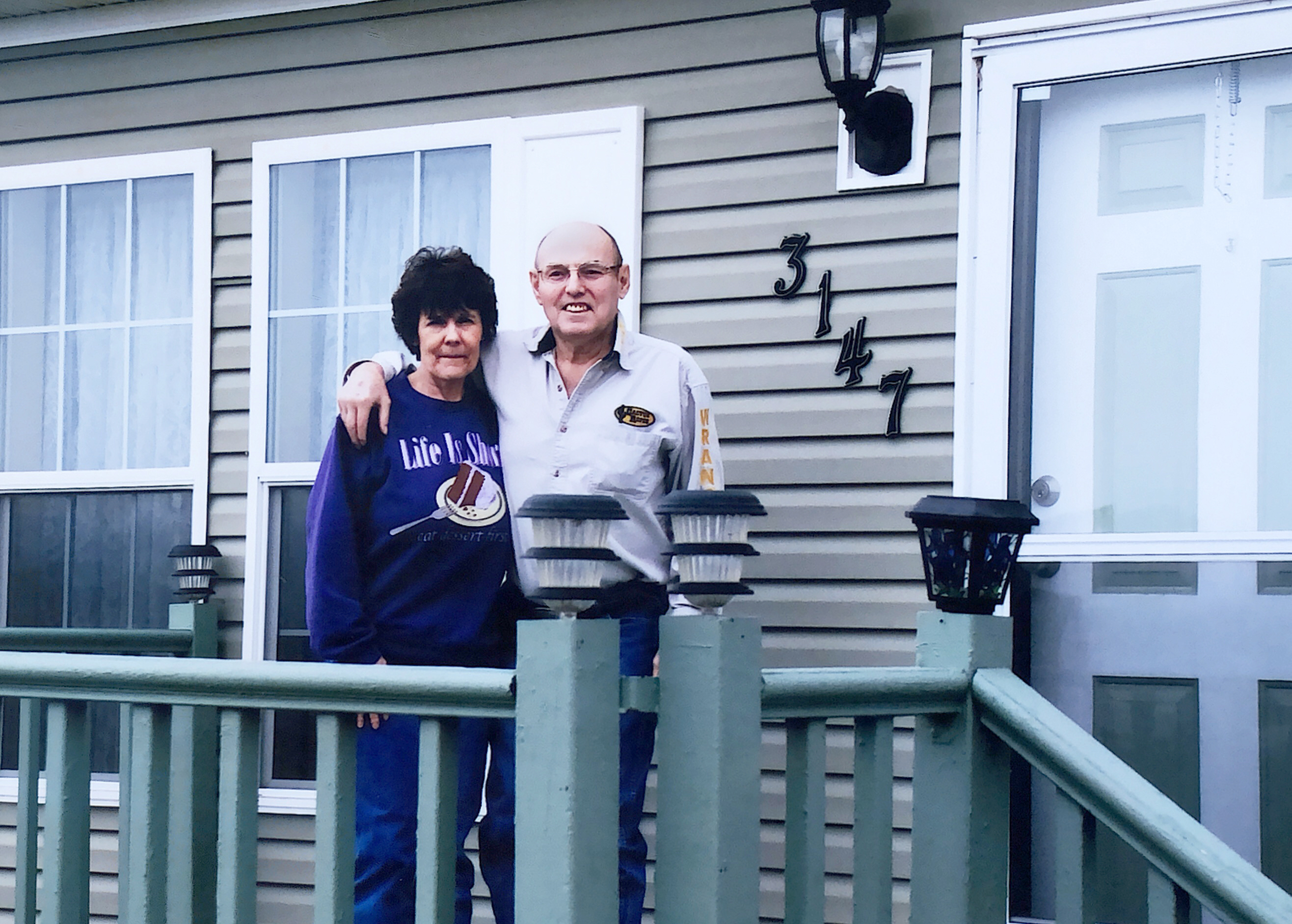 Rodney Knoepfle and his wife, Cheryl O’Donnell, at the home they shared in Helena, Mont.