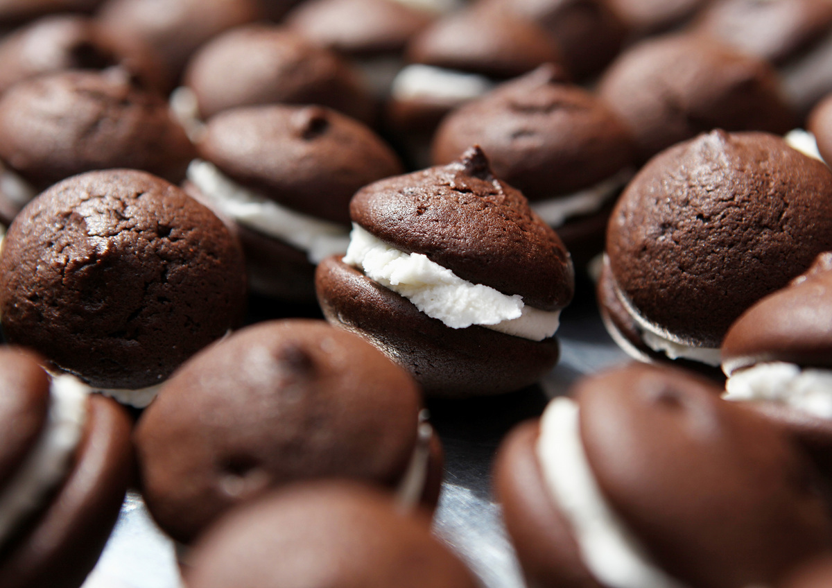 Traditional New England Whoopie Pies