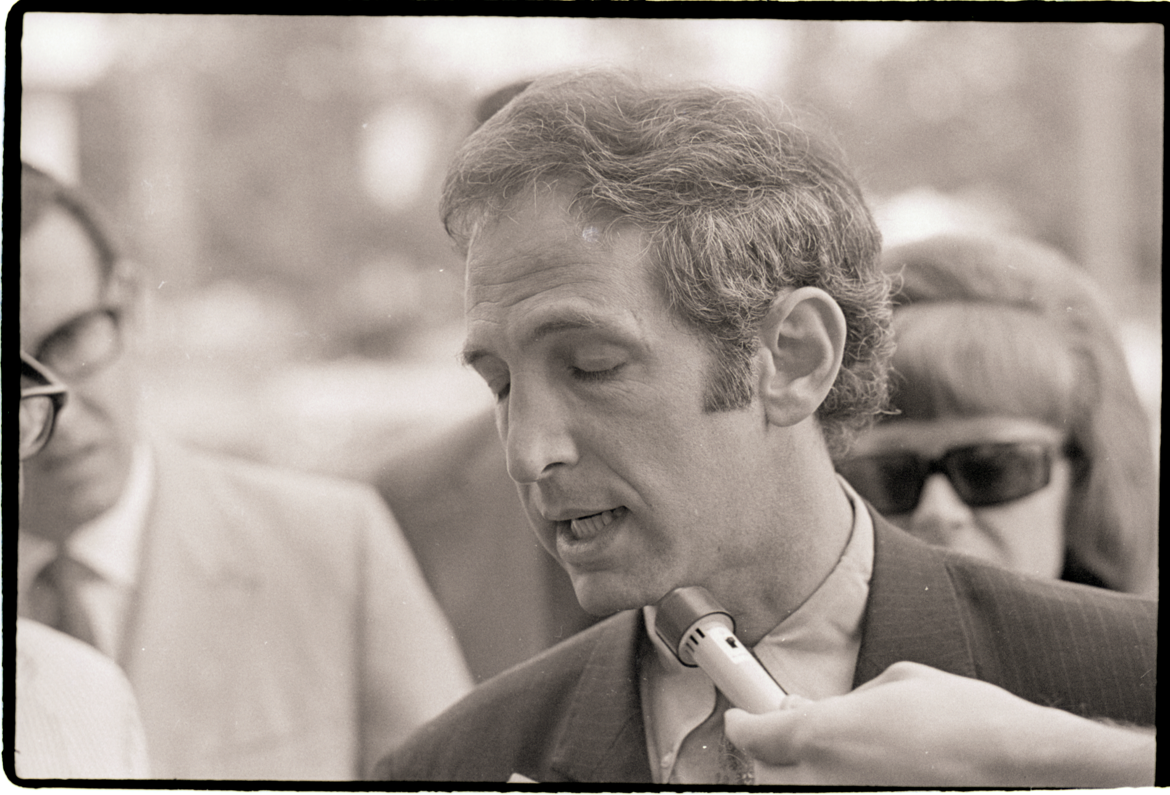 Daniel Ellsberg appeared in Los Angeles Federal Court in 1971 to plead not guilty to charges returned in an indictment by a federal grand jury that he had endangered the national security of the country.