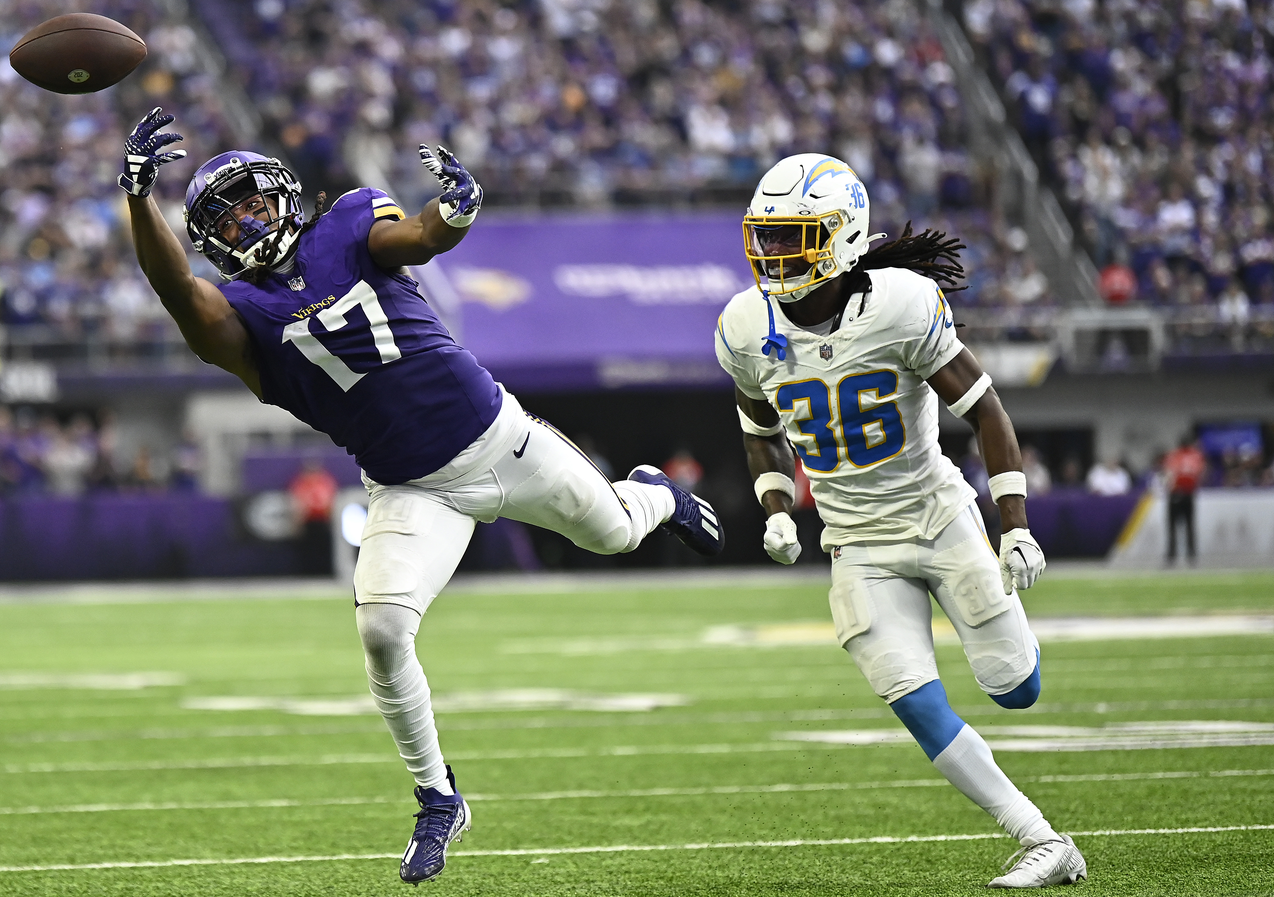 Beleaguered Chargers defense delivers, shuts down Vikings late to