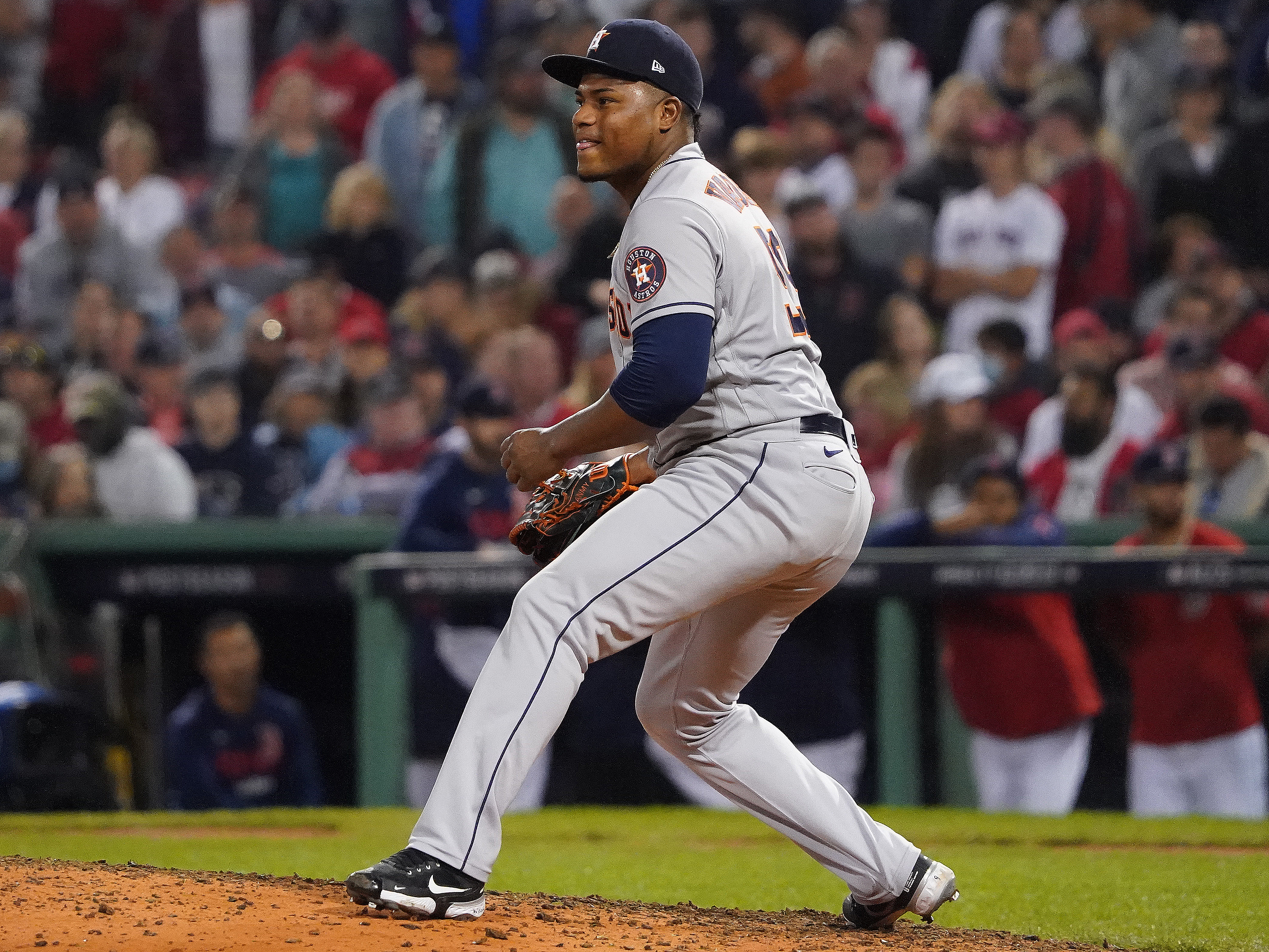 Alvarez returns from double knee surgery to win ALCS MVP