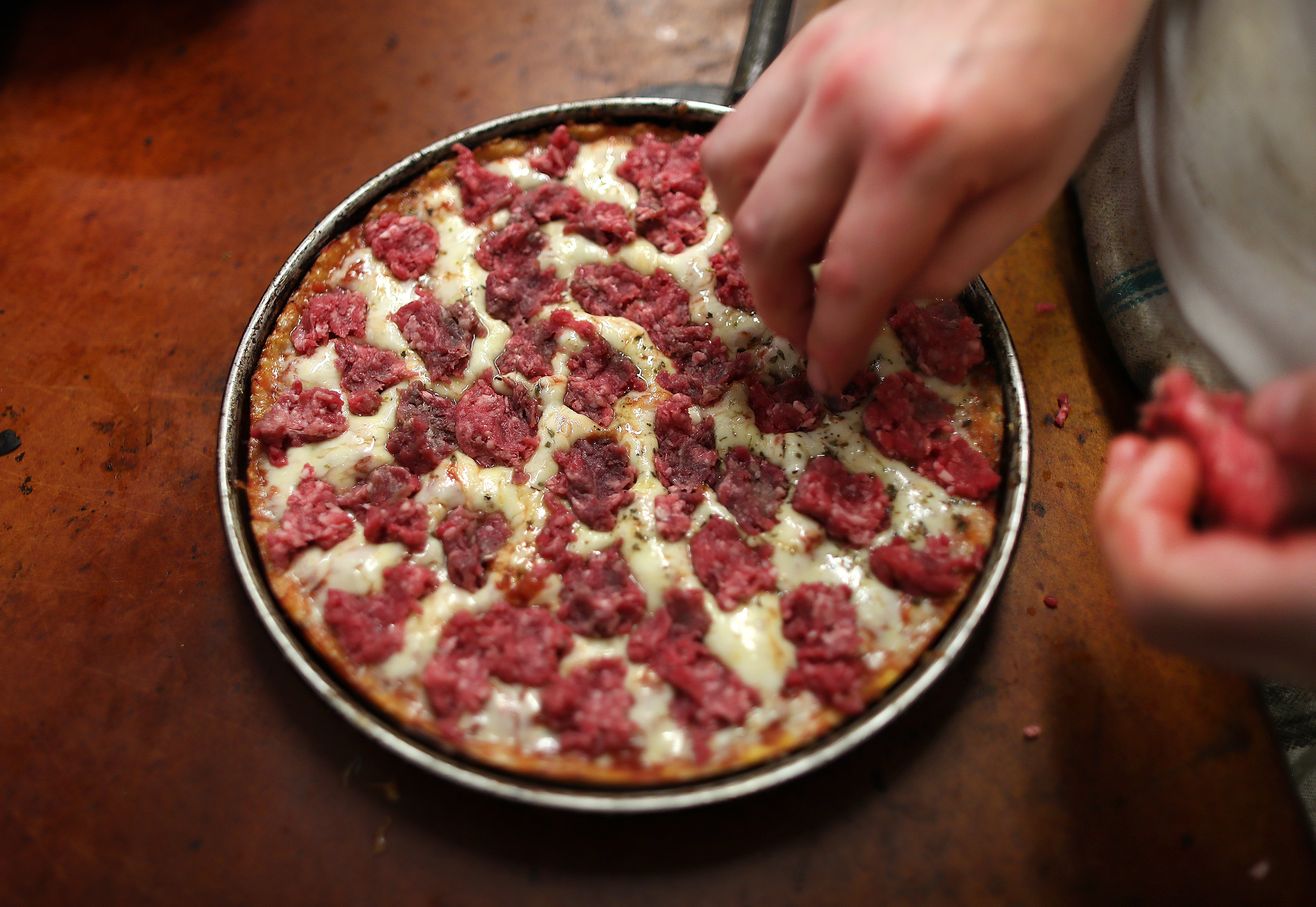 21 reasons why South Shore bar pizza is America's most delicious (and most  eccentric) pizza tradition » KJB Trending Hospitality