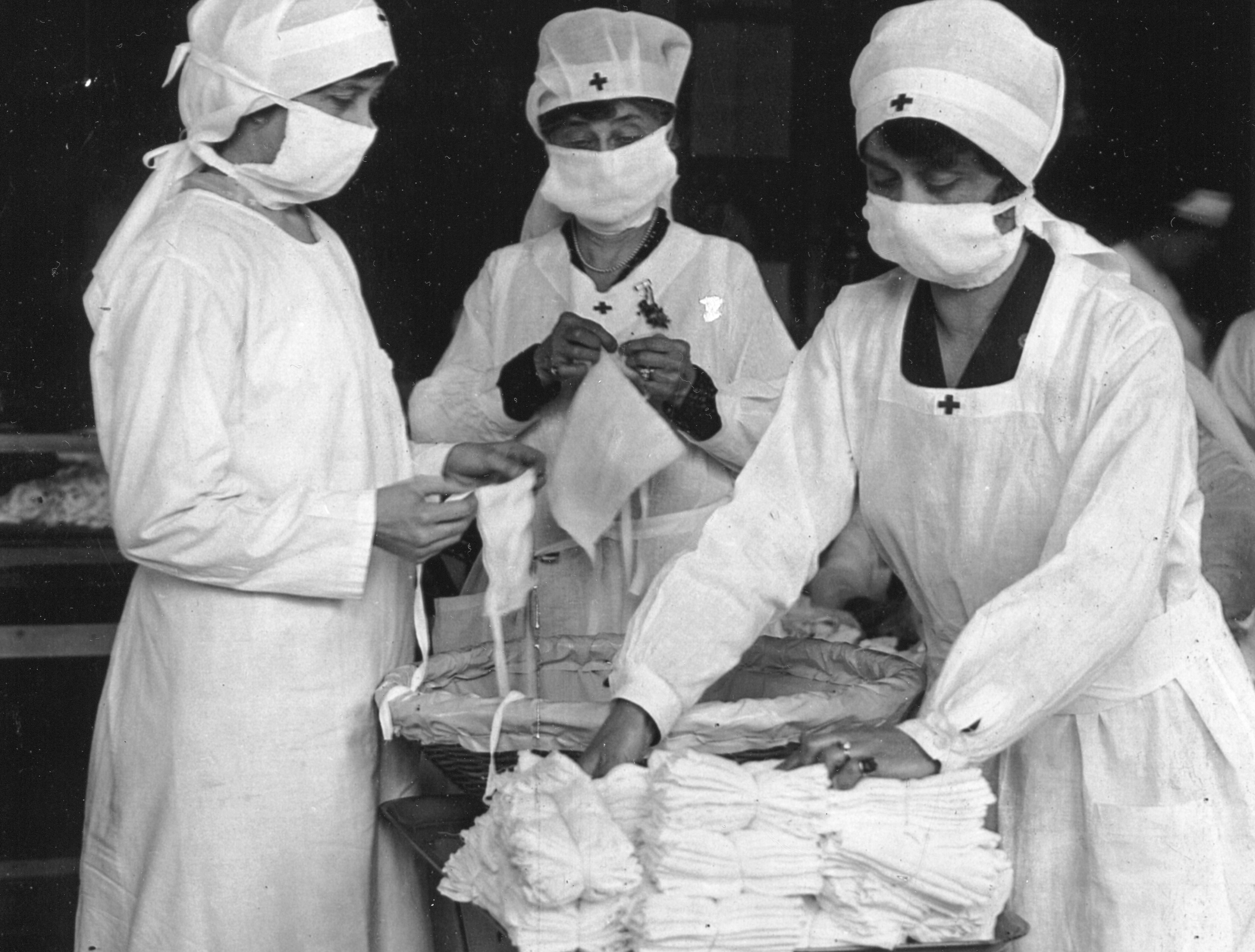 Boston refused to close schools during the 1918 flu — then children ...