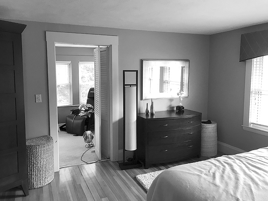 The bedroom before the renovation.