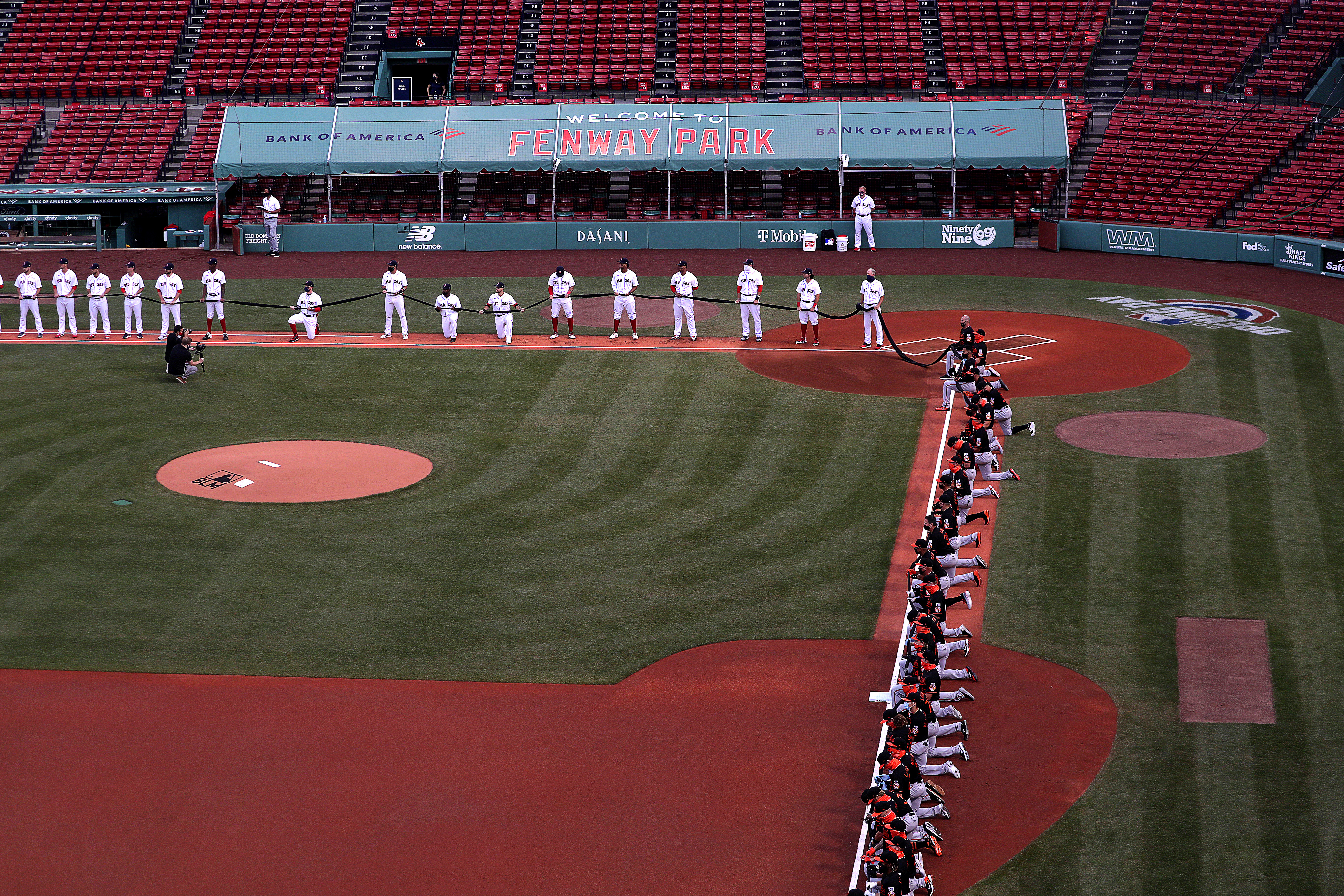 Red Sox Celebrate Frontline Workers Black Lives Matter Movement In Opening Day Ceremony The Boston Globe