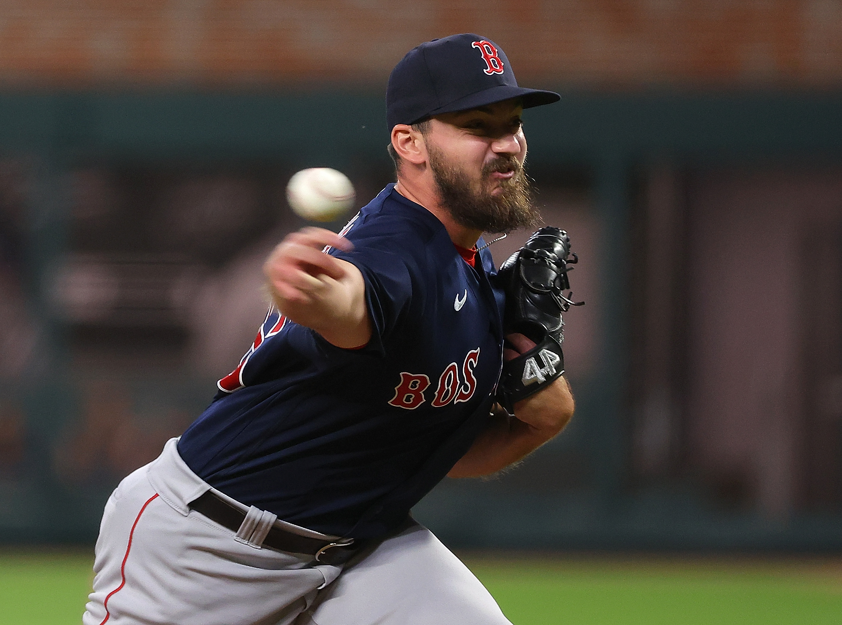 Meet John Schreiber: Boston Red Sox closer Tuesday vacuumed hot ash from  boilers, washed cars on way to majors 