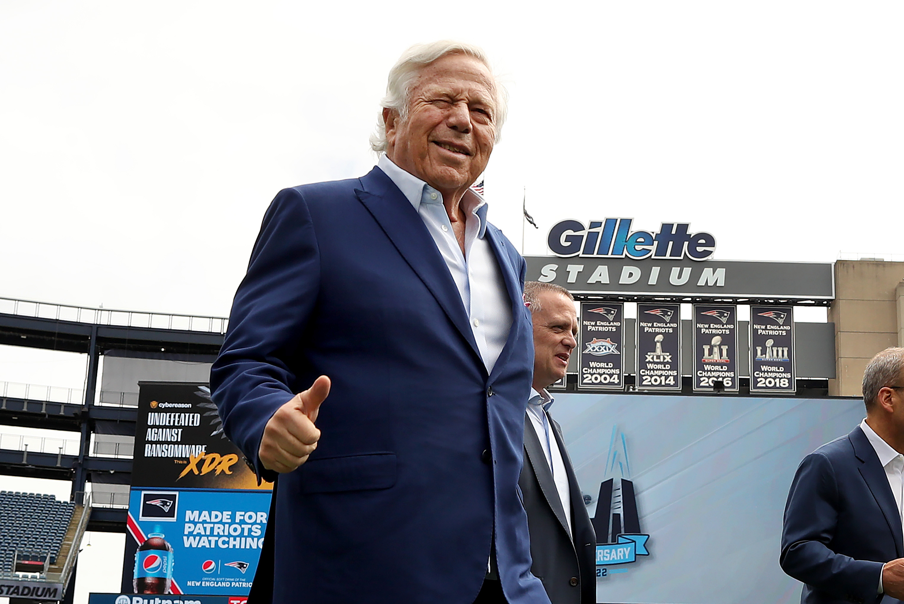 Robert Kraft, Stanley Morgan among semifinalists for Pro Football Hall of  Fame - The Boston Globe