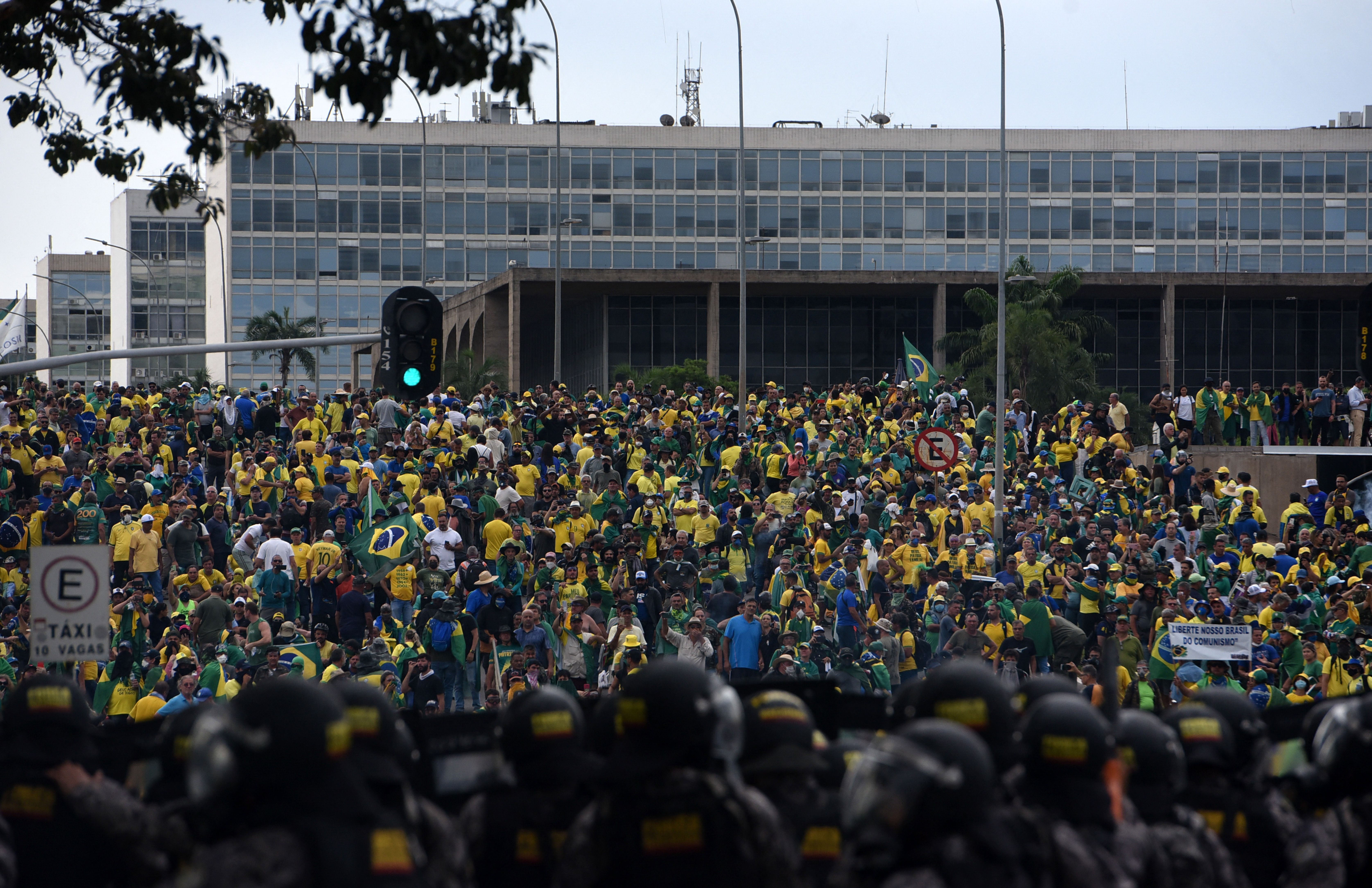 Soccer resumes in Brazil amid protests - The Boston Globe