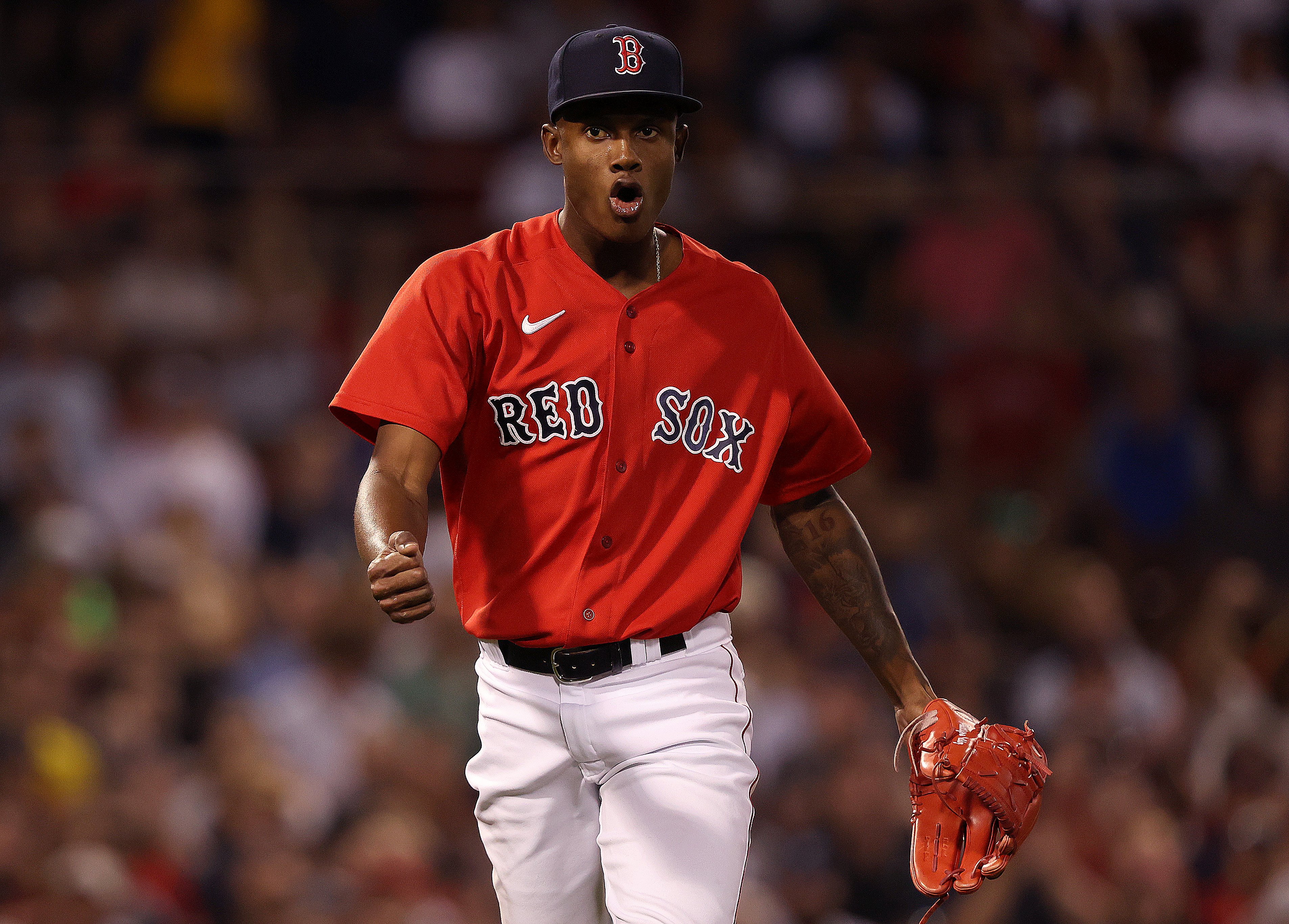Phillips Valdez inherited a mess, then pitched the Red Sox right out of it  to help them defeat the Yankees - The Boston Globe